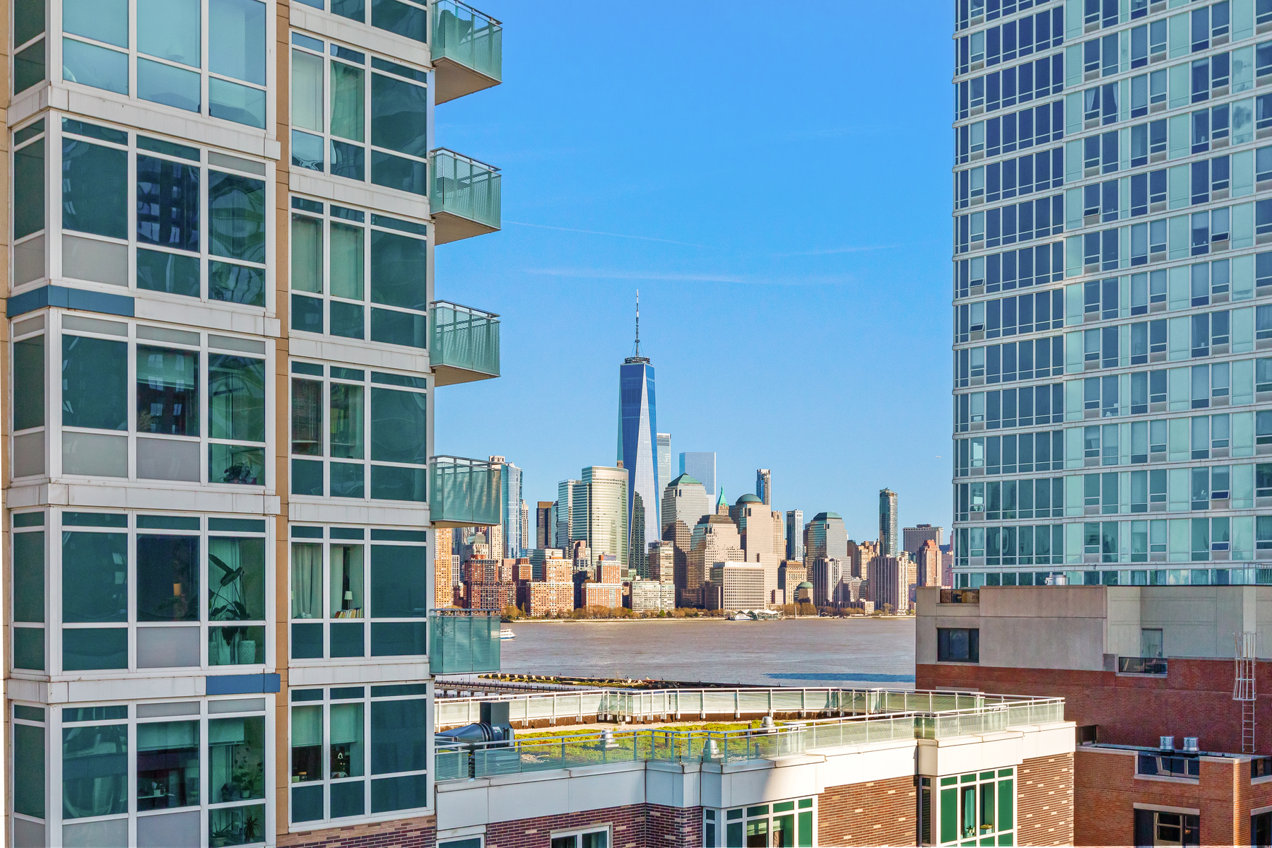 2 Shore Lane, Unit 612