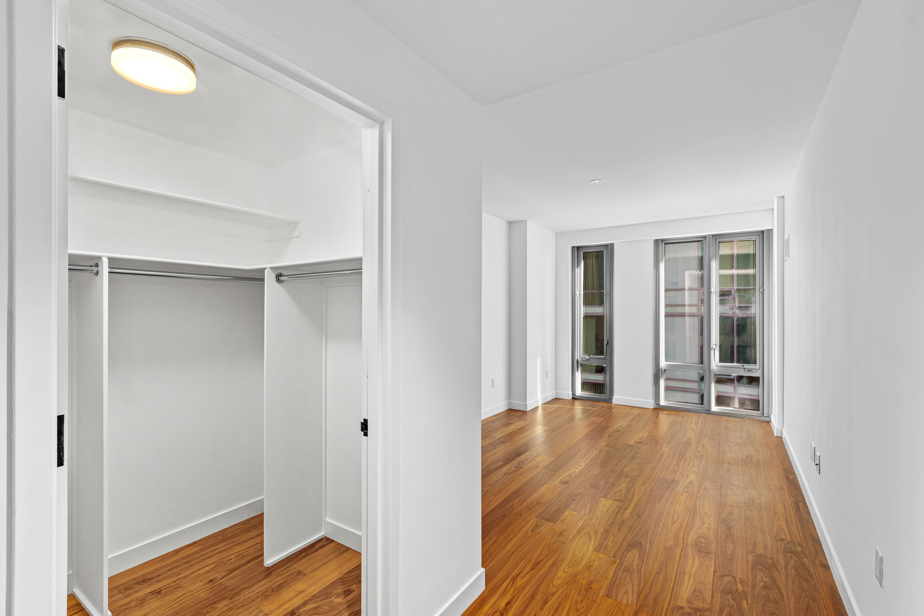 2 Shore Lane, Unit 612