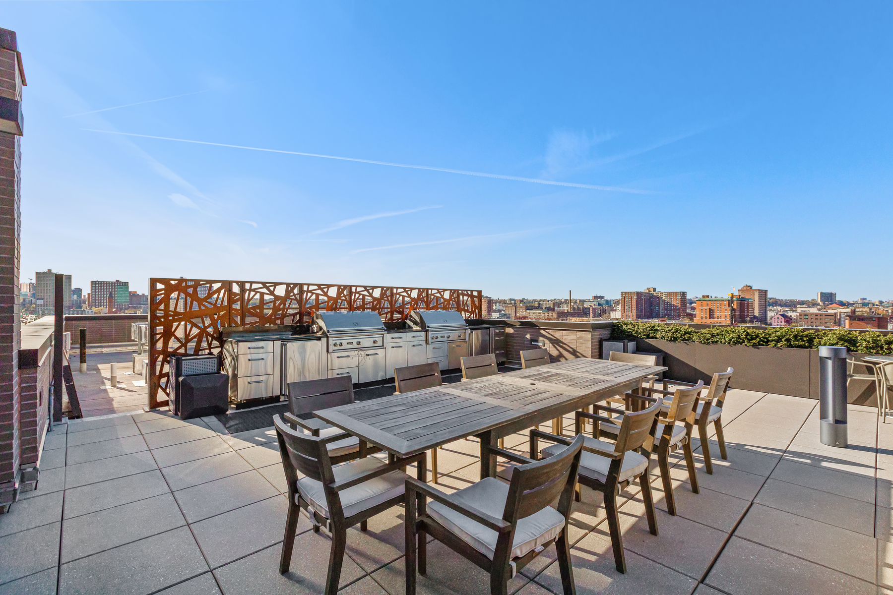 2 Shore Lane, Unit 612