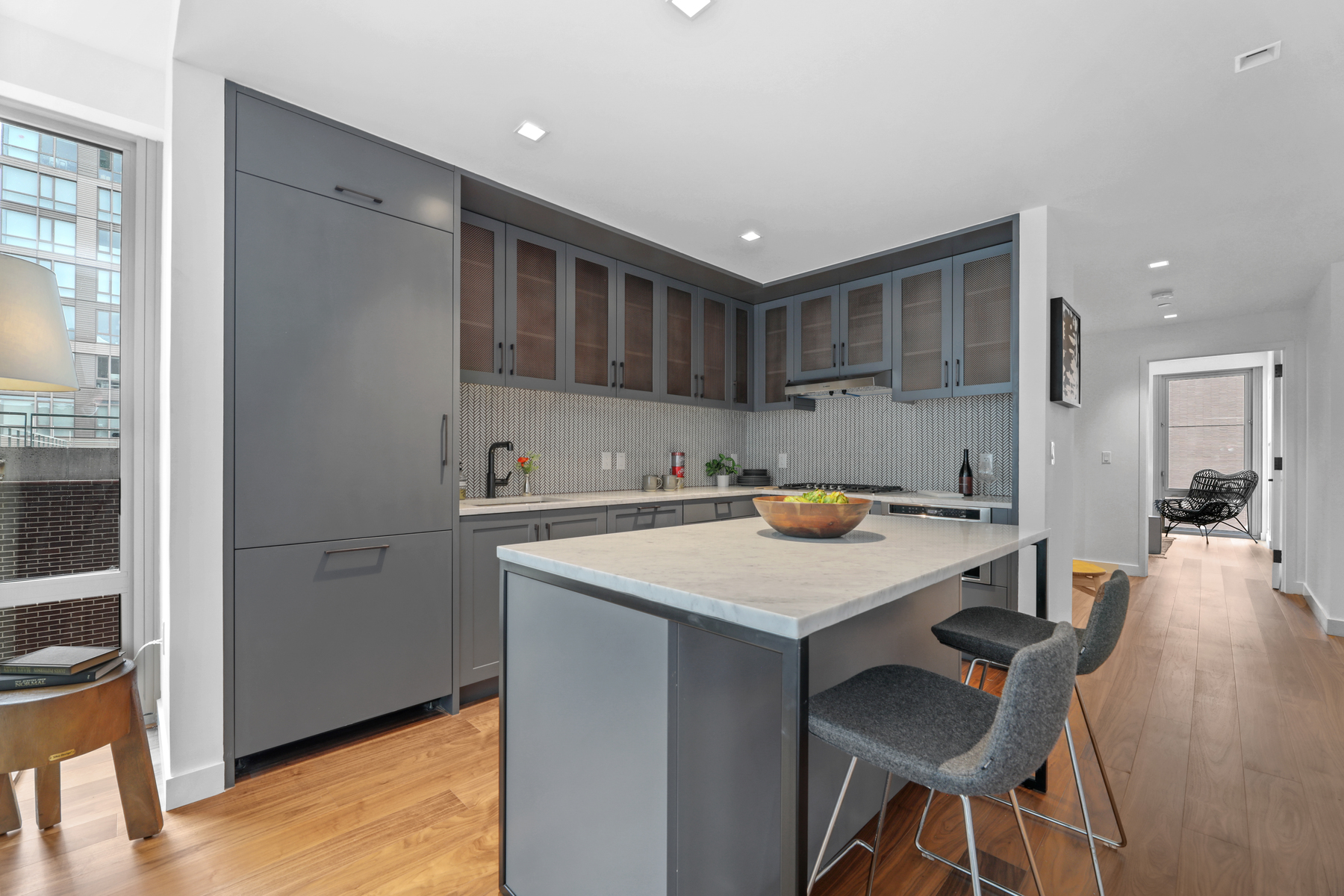 2 Shore Lane, Unit 512
