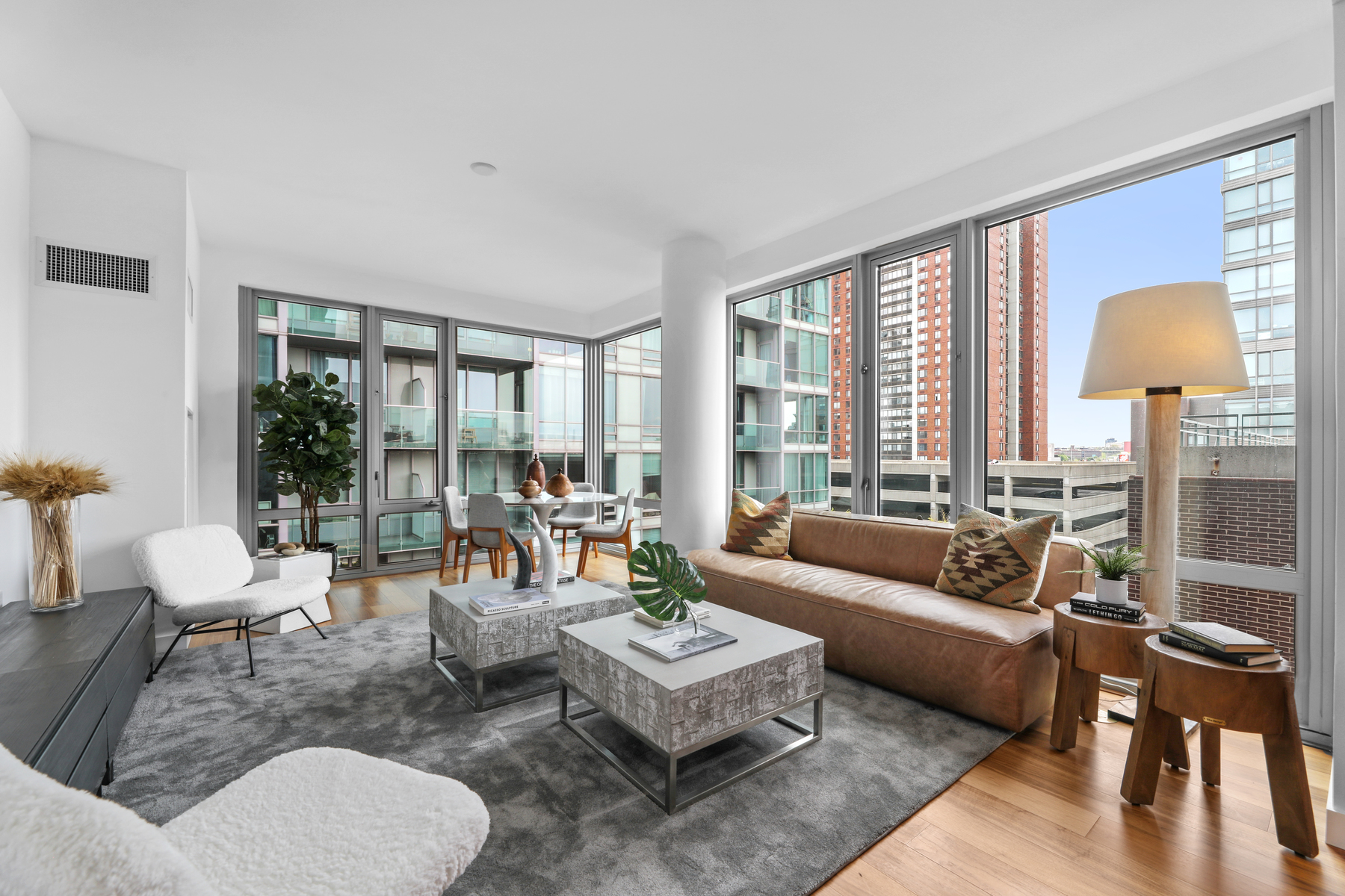 2 Shore Lane, Unit 512