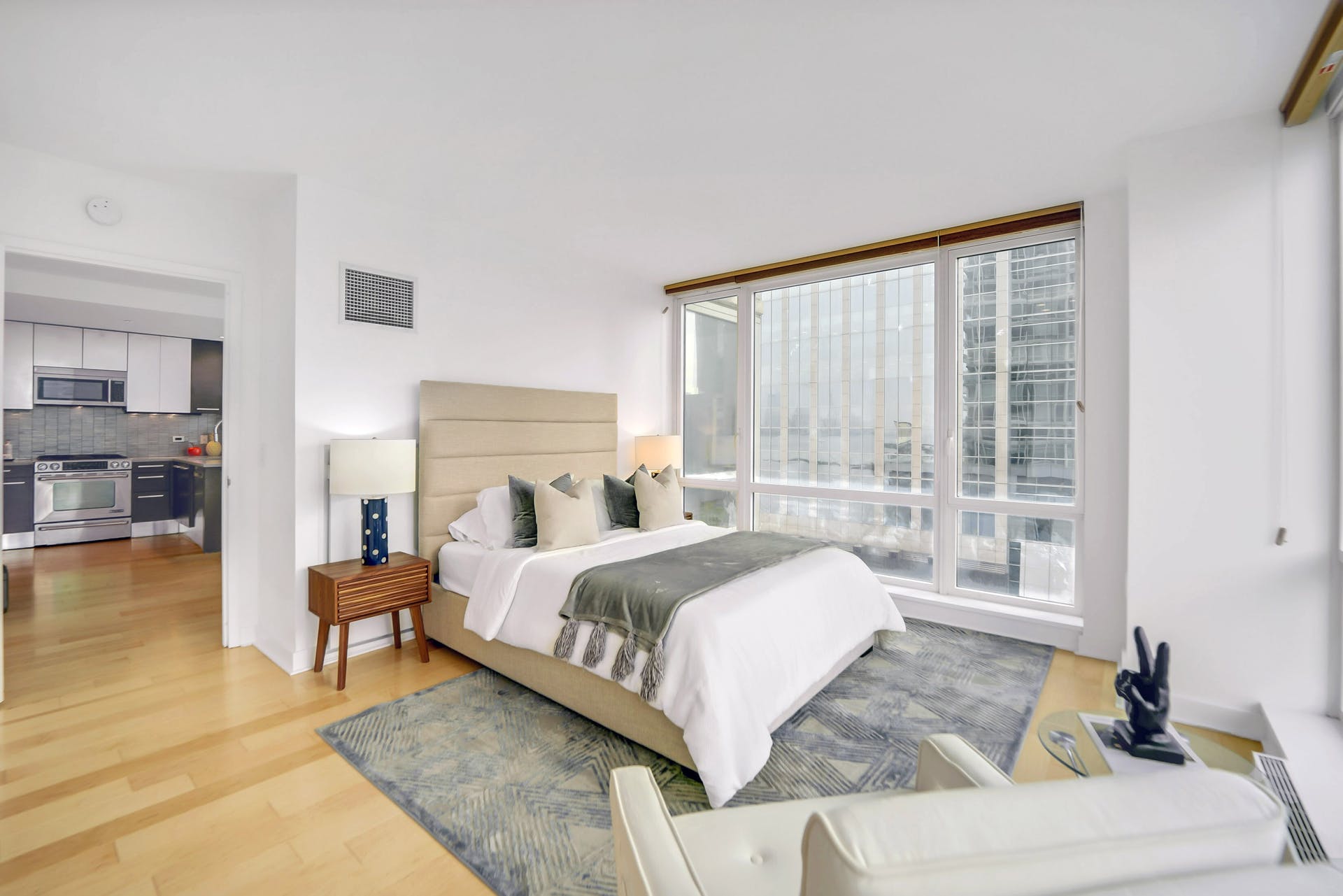 2 2nd Street, #706