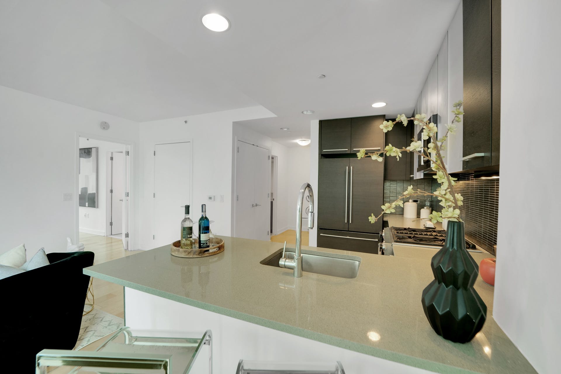 2 2nd Street, #706