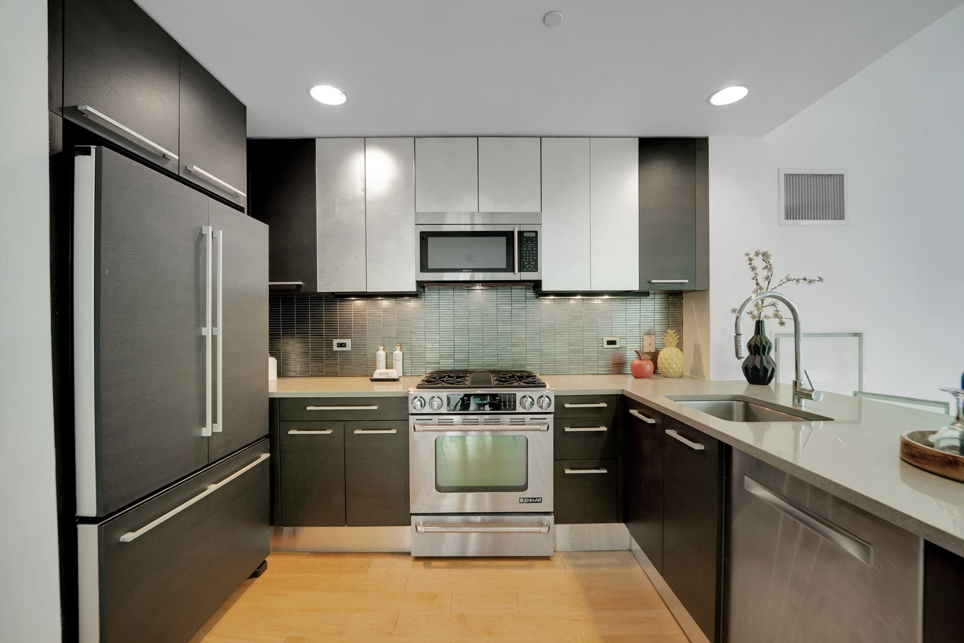 2 2nd Street, #706