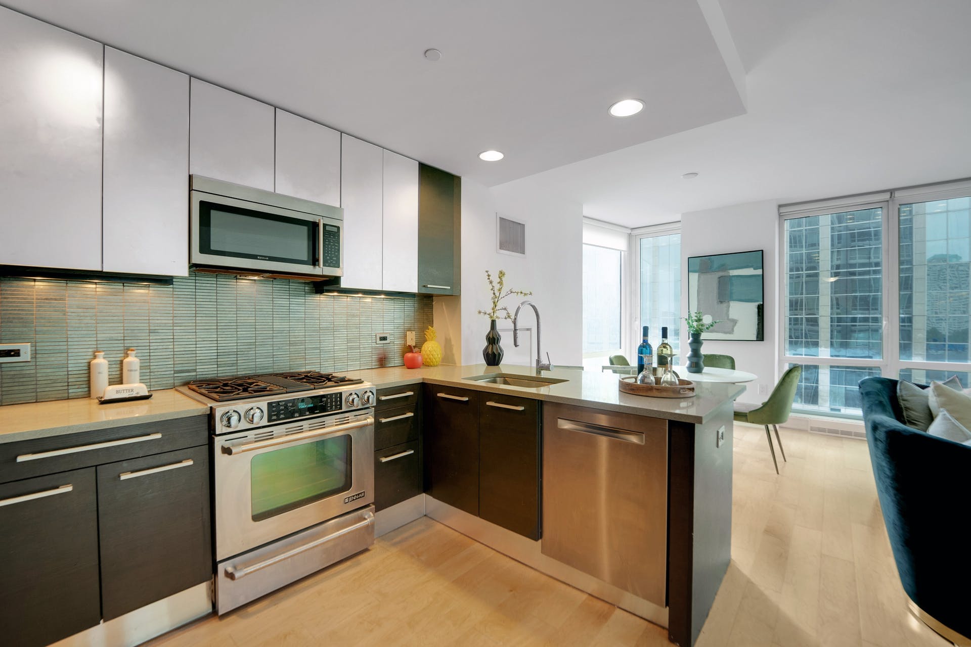 2 2nd Street, #706