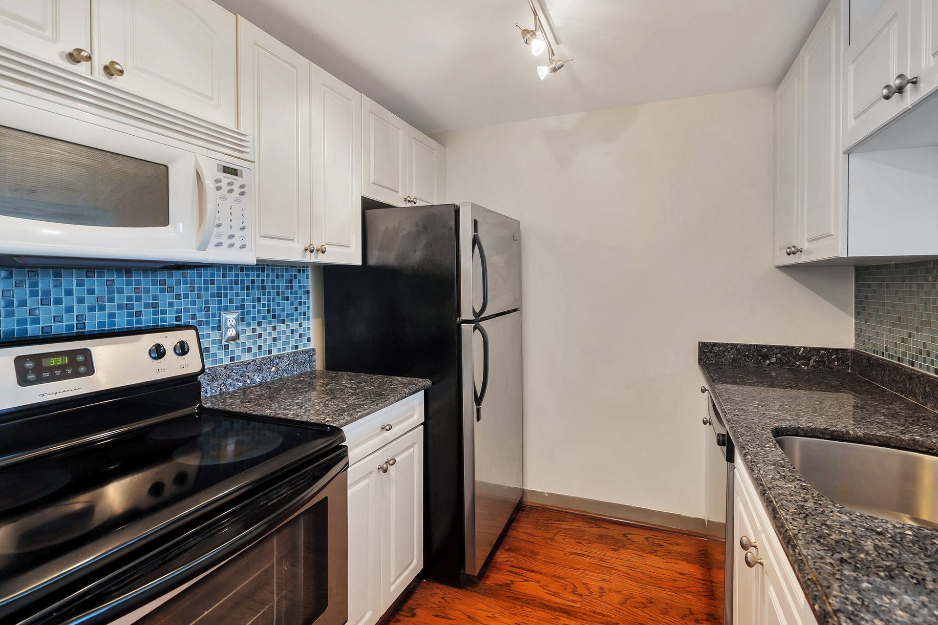 20 2nd Street,  #1010