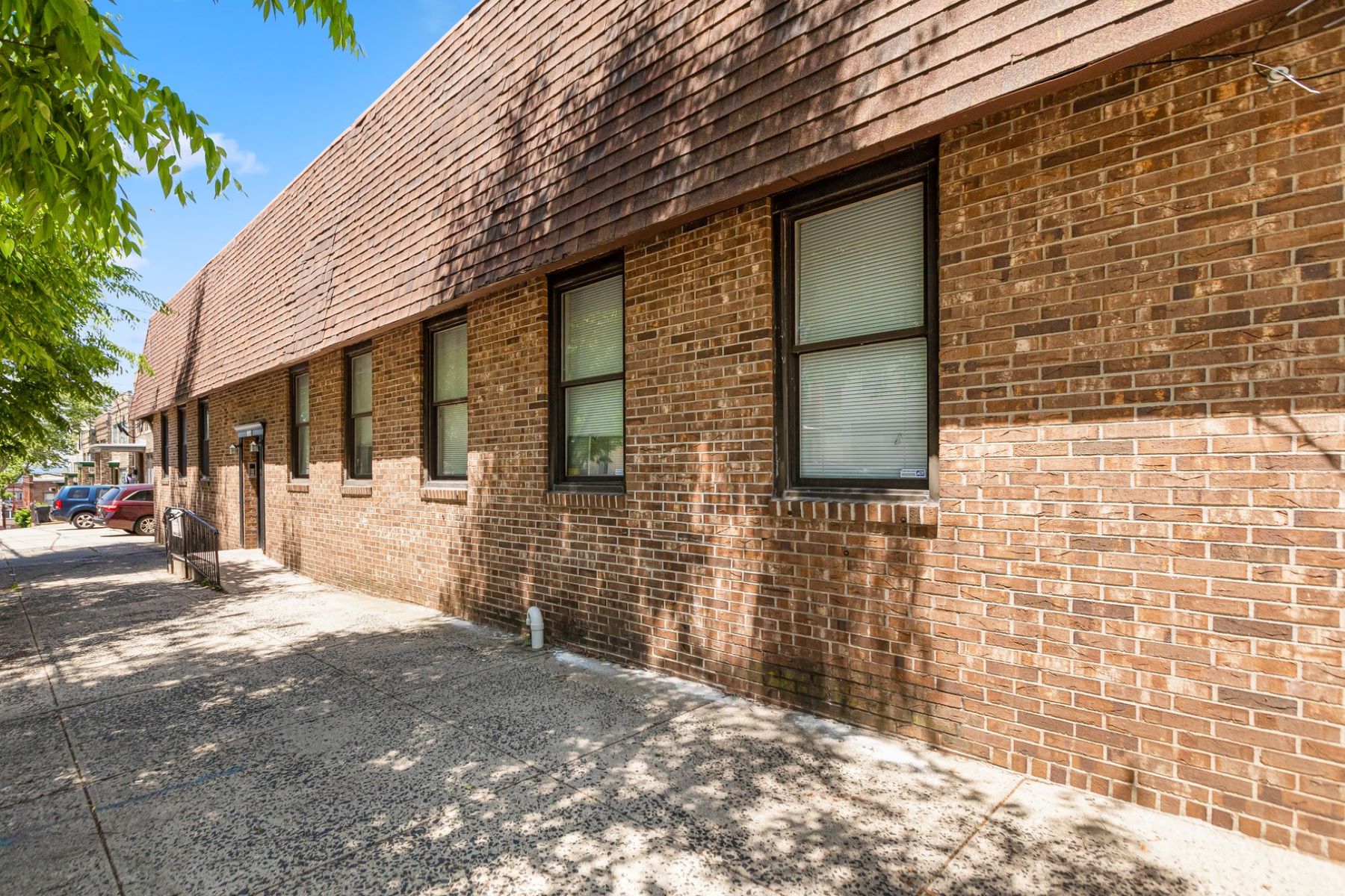 118 Leonard Street, #3