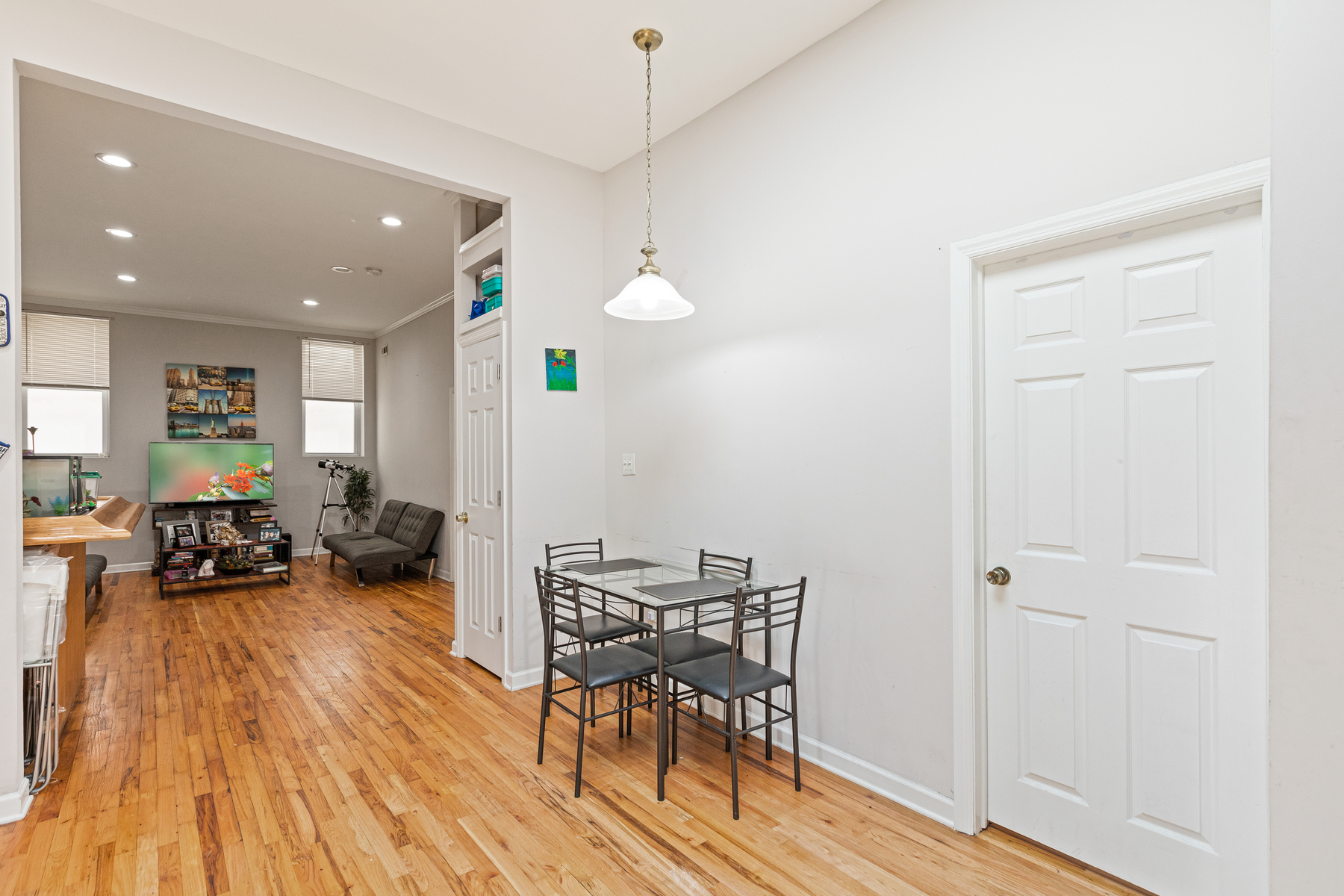 118 Leonard Street, #3