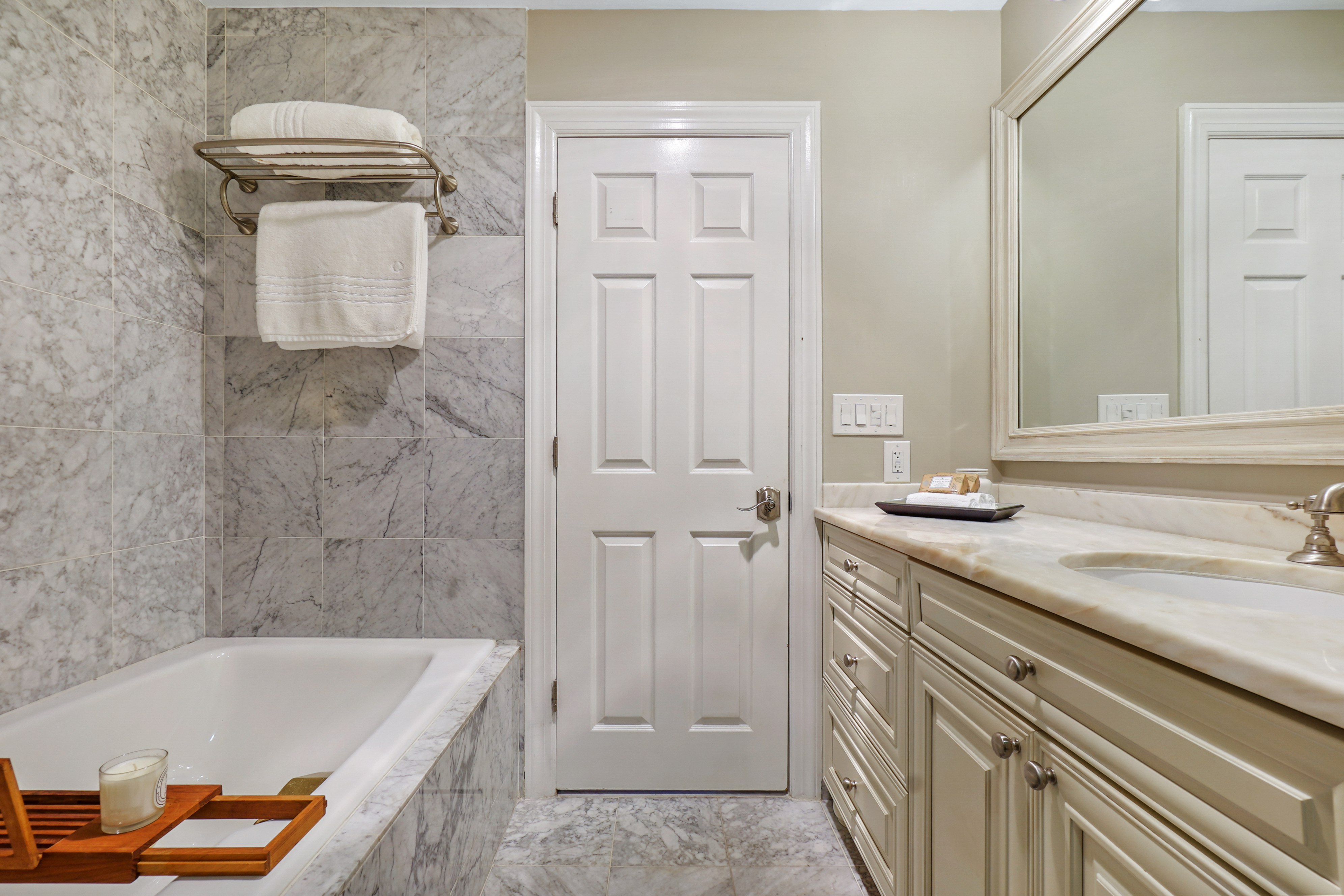 208 Shearwater Court West, #15