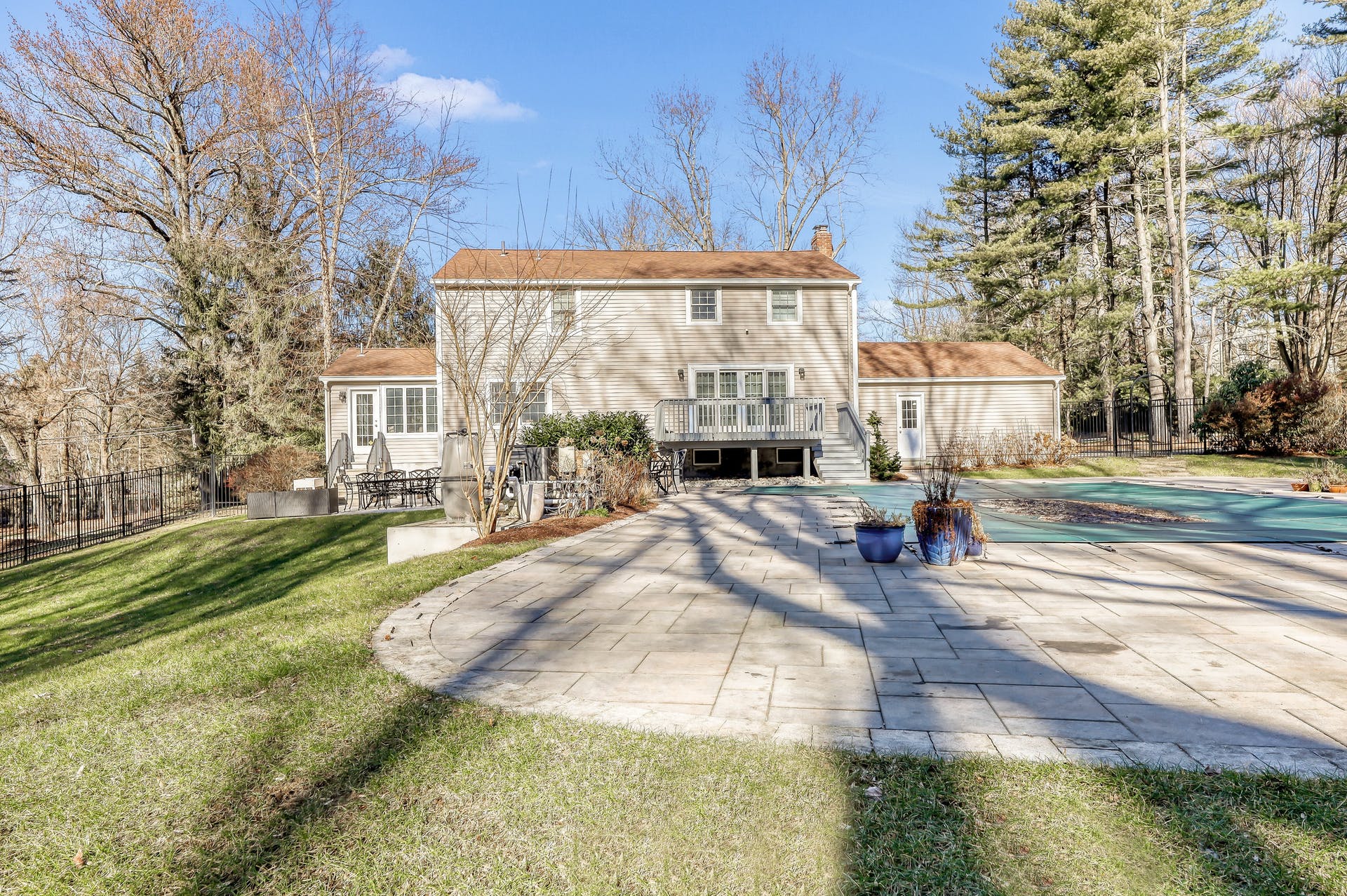 136 Millbrook Cir
