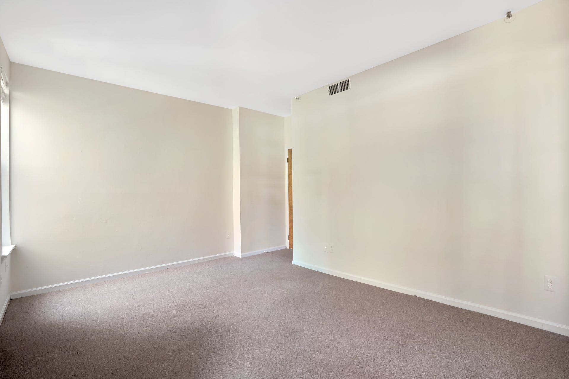 729 Washington Street, #4