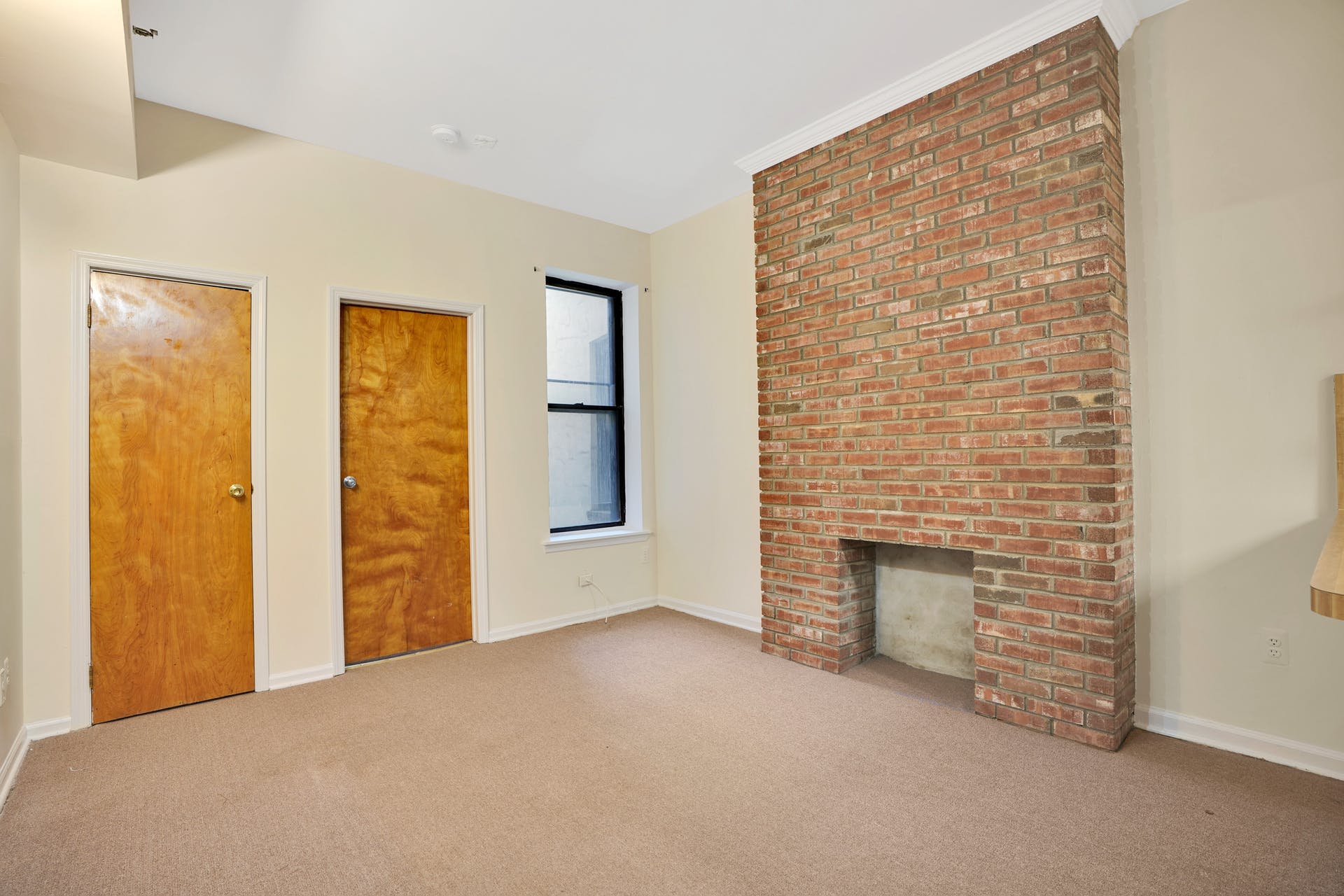 729 Washington Street, #4