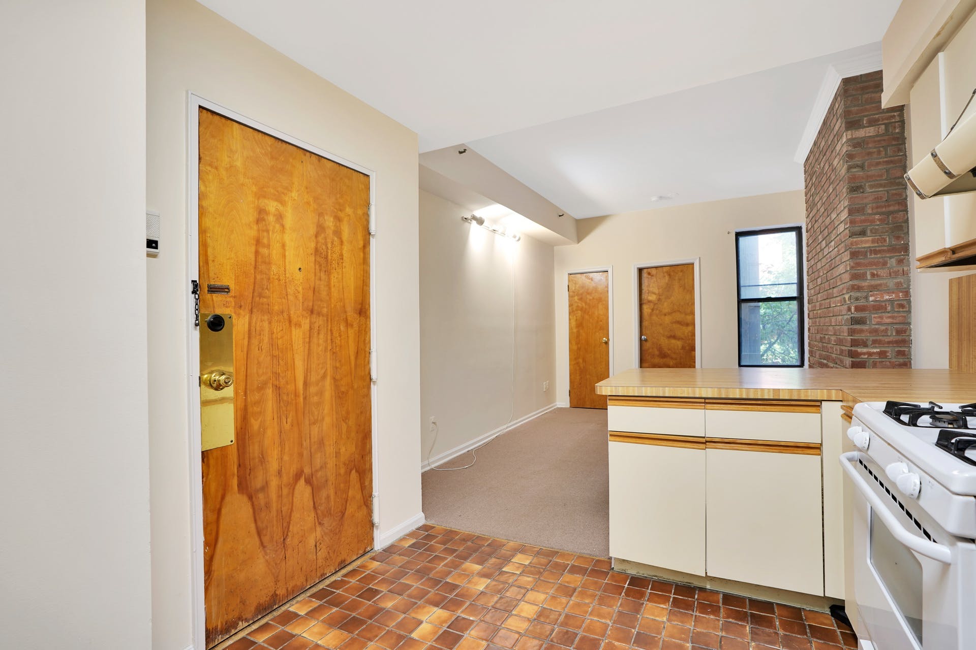729 Washington Street, #4
