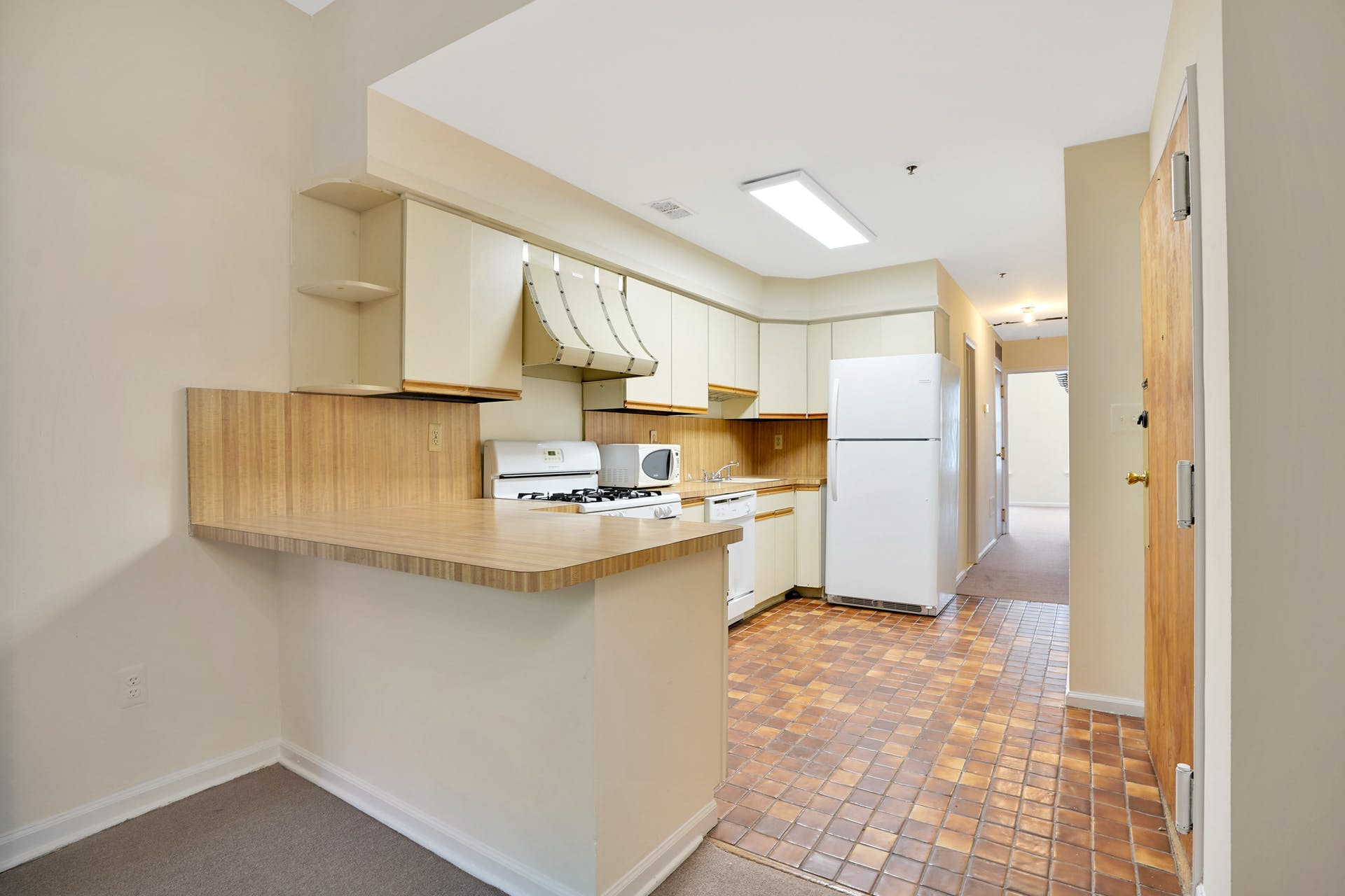 729 Washington Street, #4