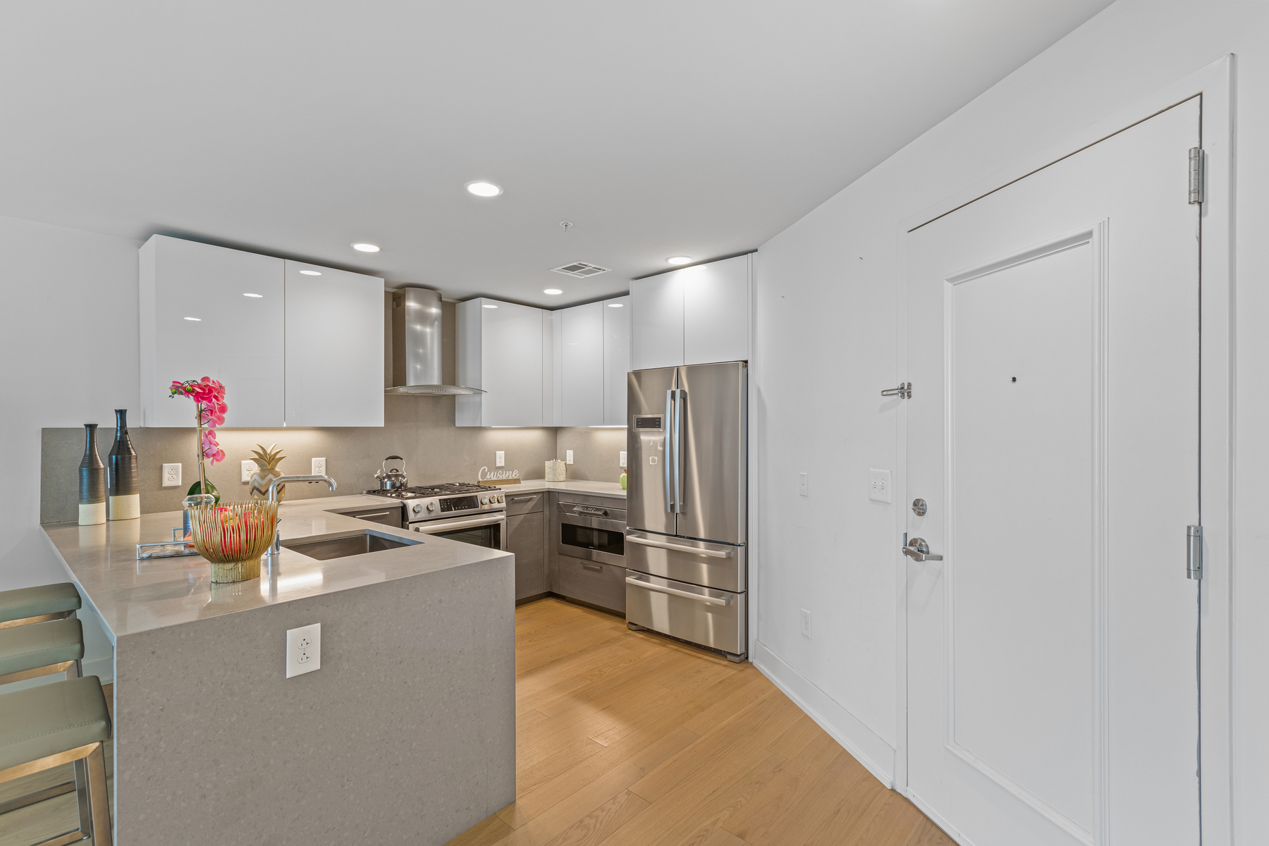 201 Luis Marin Boulevard, #PH8101