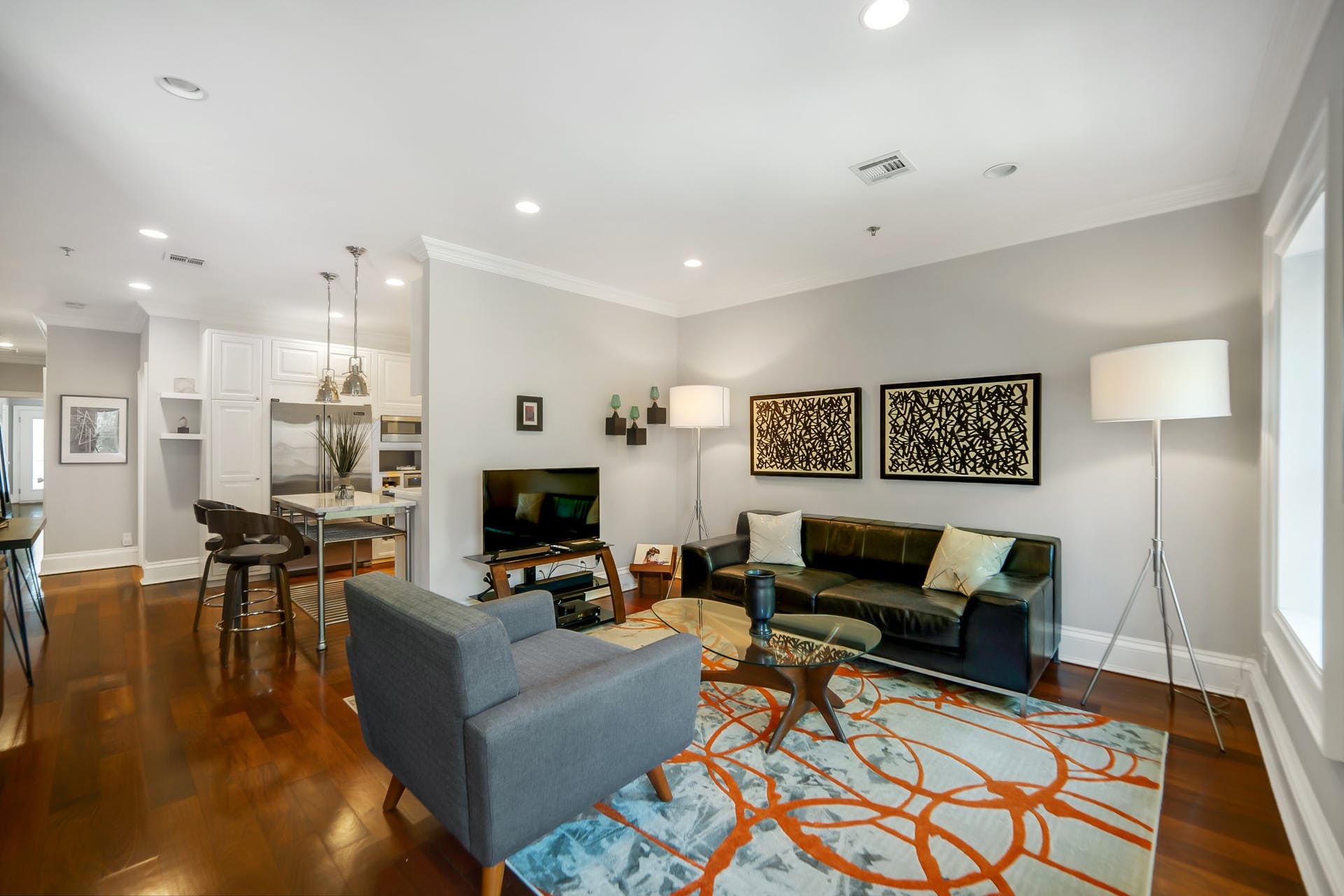 345 4th Street, #3