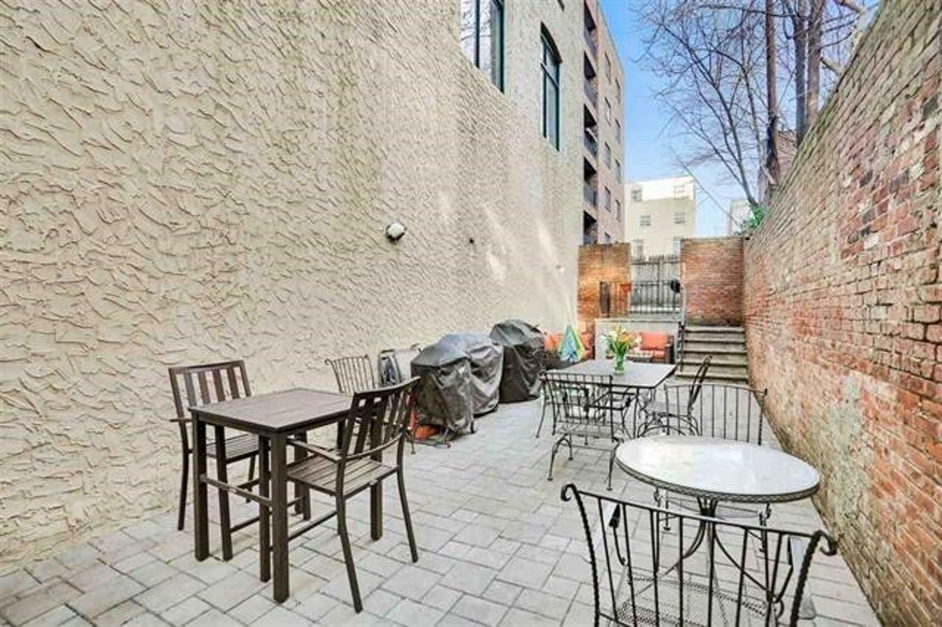 1023 Clinton Street, #4C