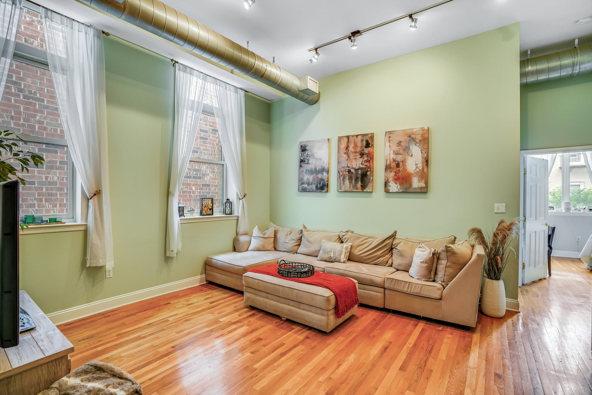 1023 Clinton Street, #4C