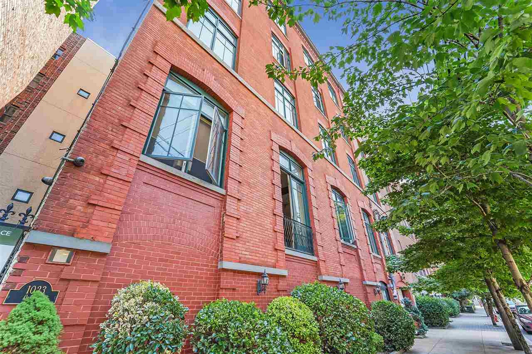 1023 Clinton Street, #4C