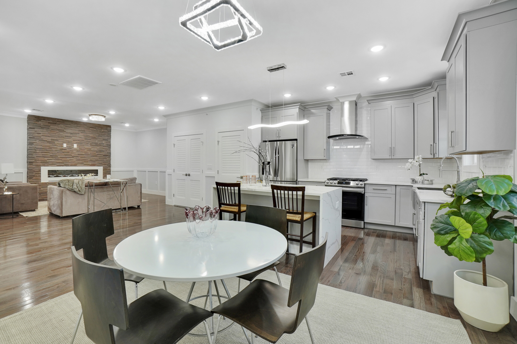 2-4 Holmes Avenue, #4