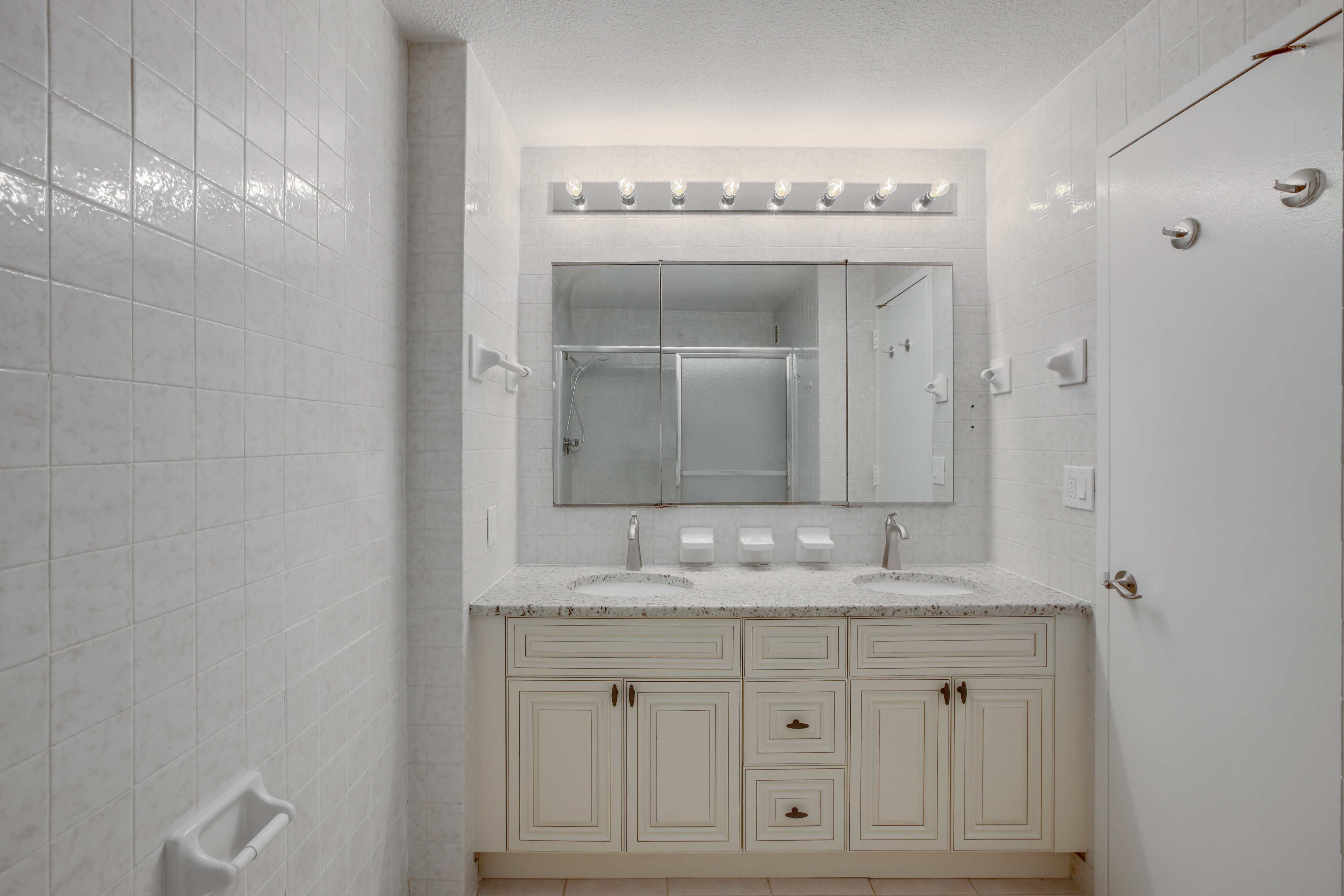200 Old Palisade Road #1B River Ridge