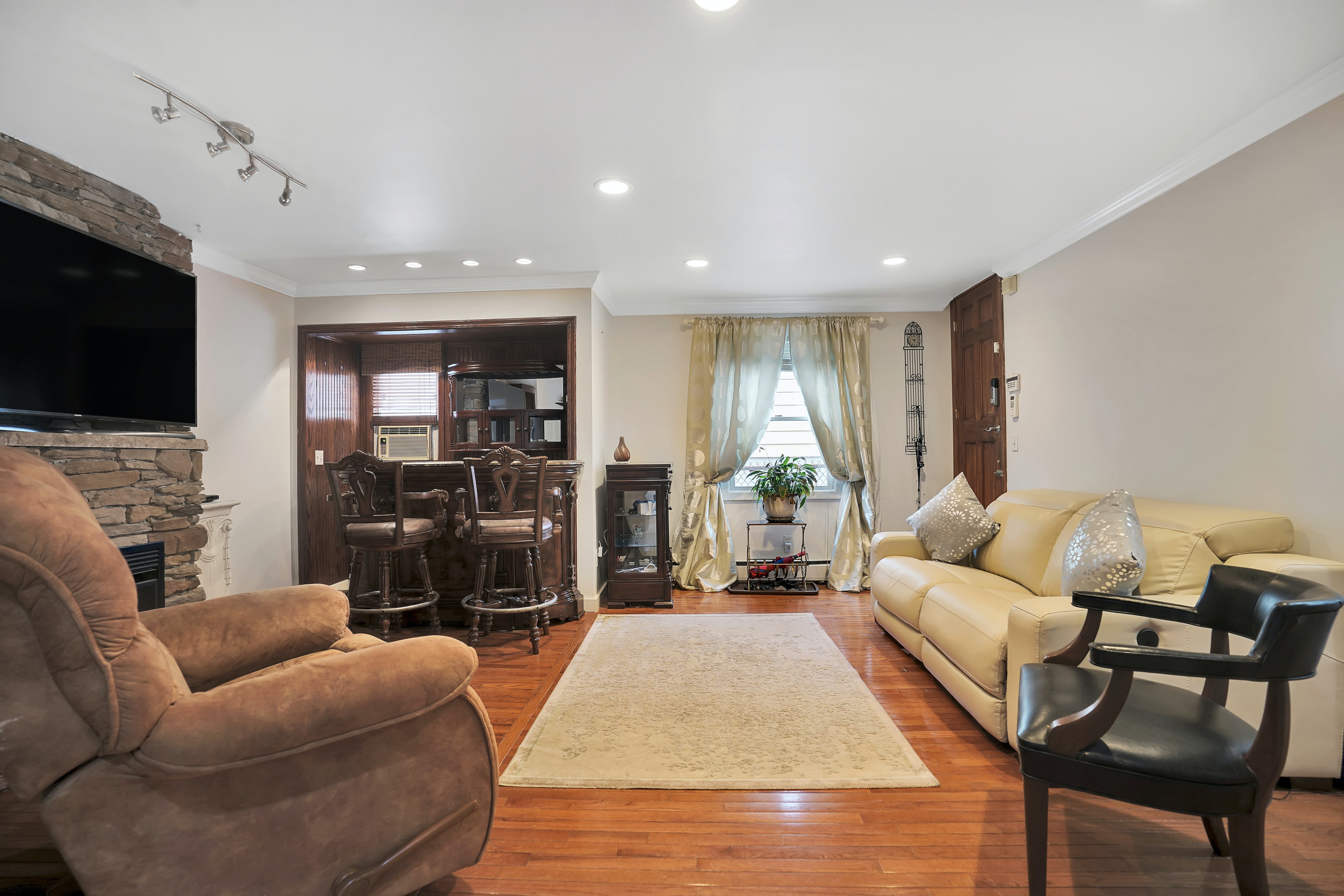 1457 48th Street