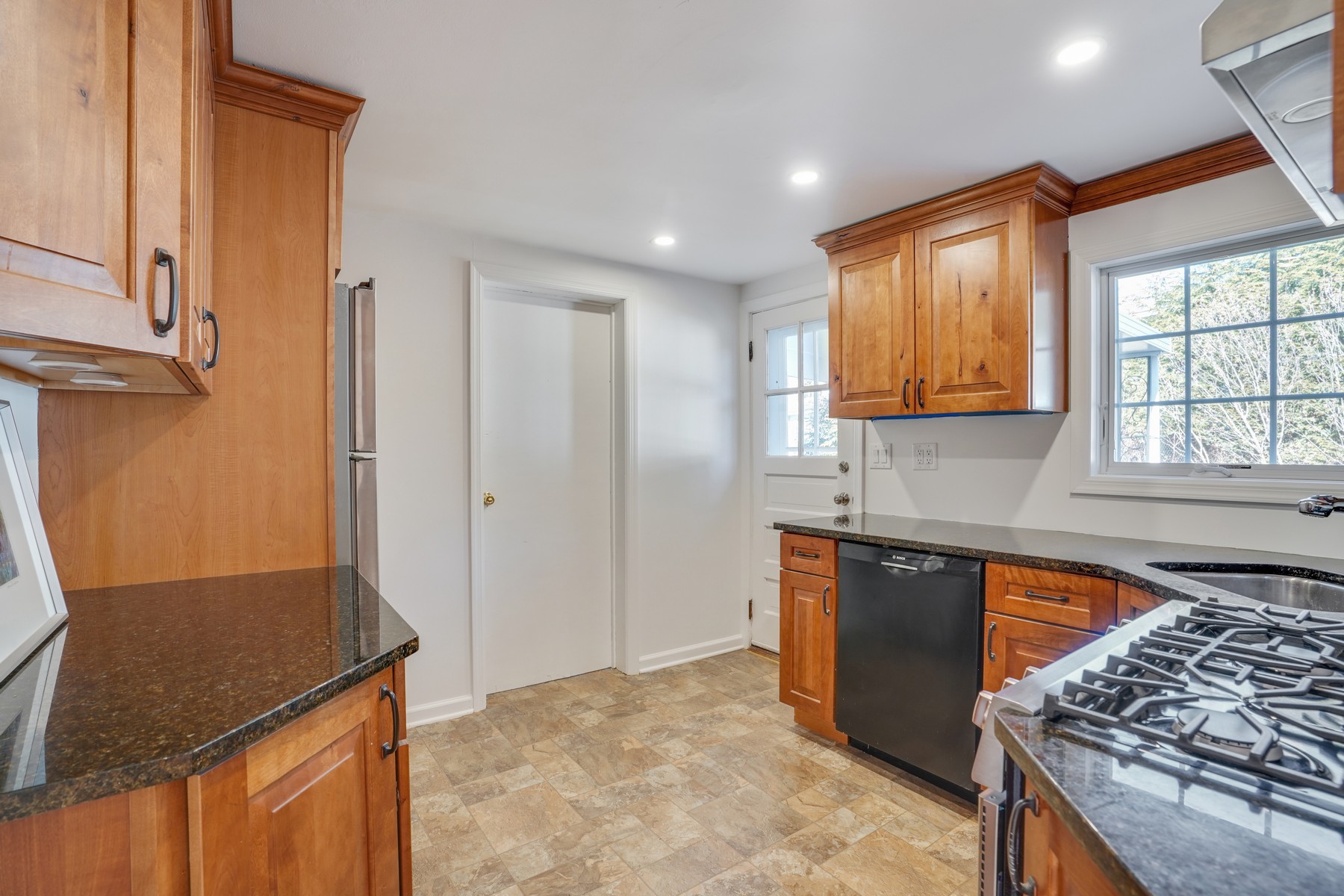 28 Rosedale Avenue
