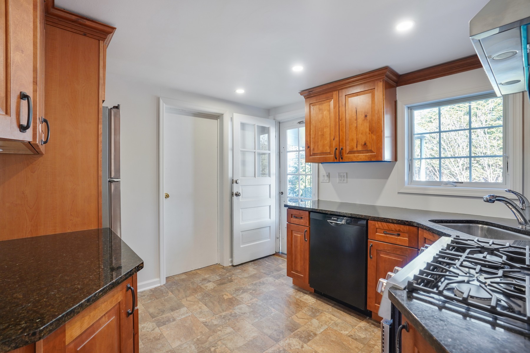 28 Rosedale Avenue