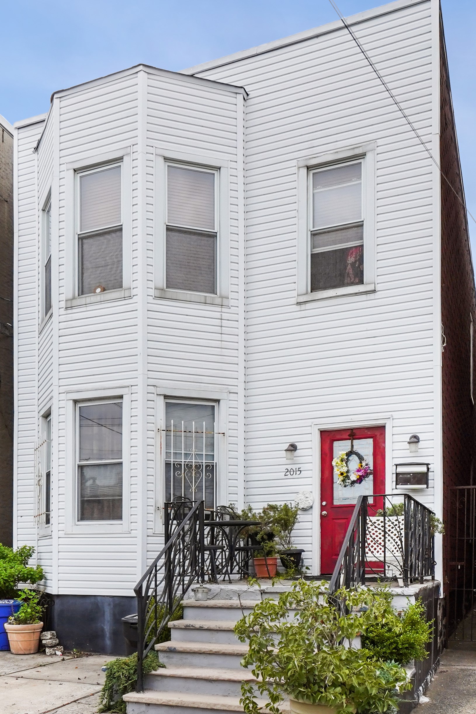 2015 Palisade Avenue