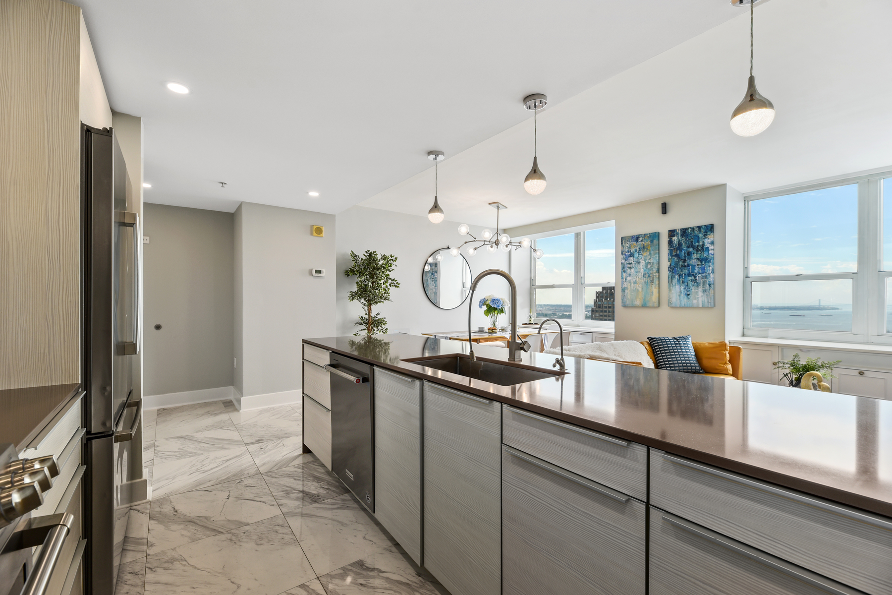 88 Morgan Street, #PH4-07