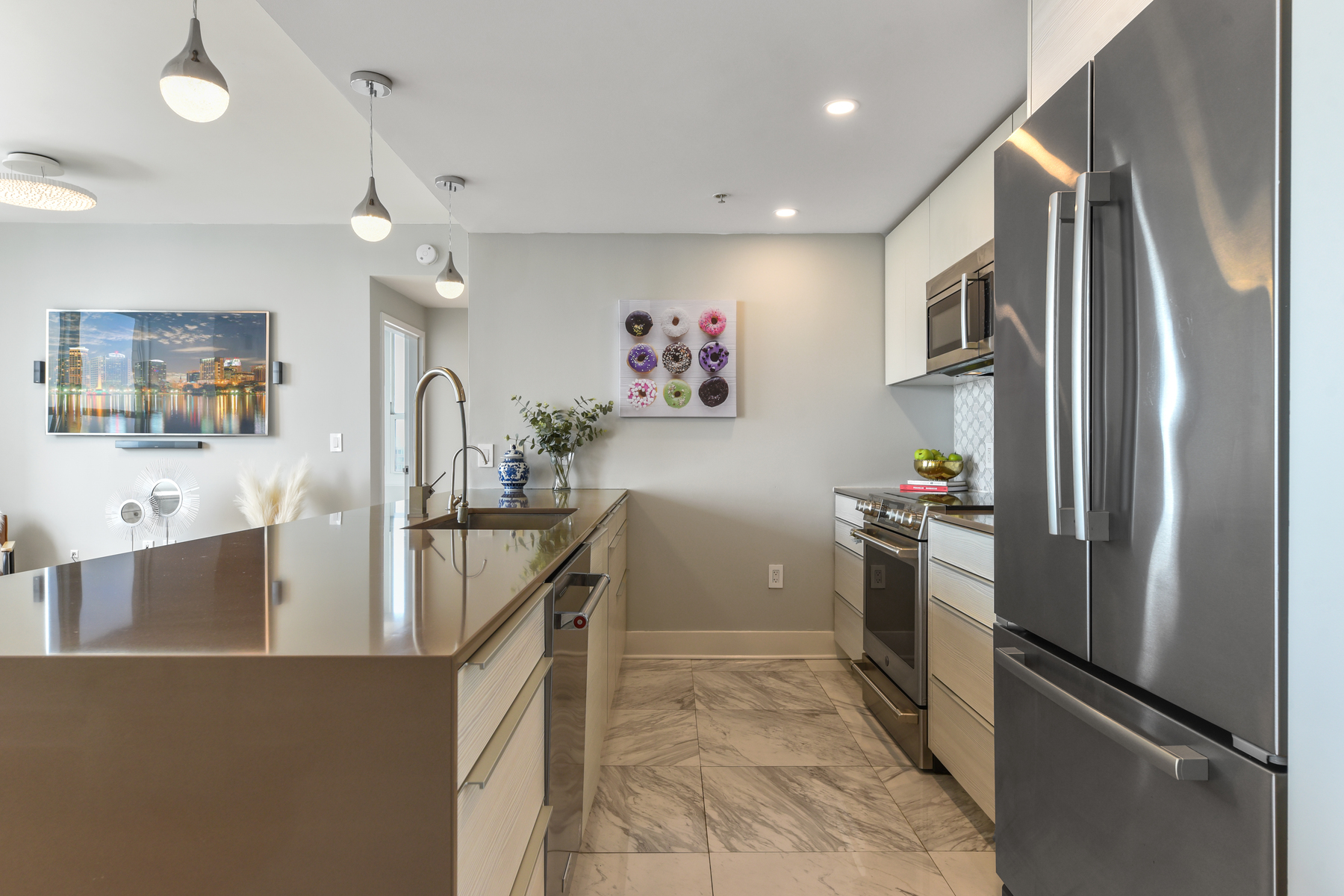 88 Morgan Street, #PH4-07