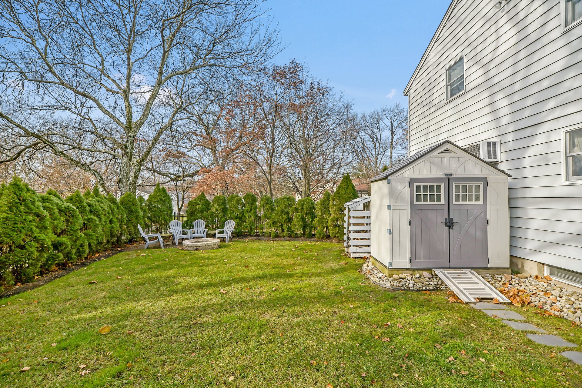 310 Lockwood Dr