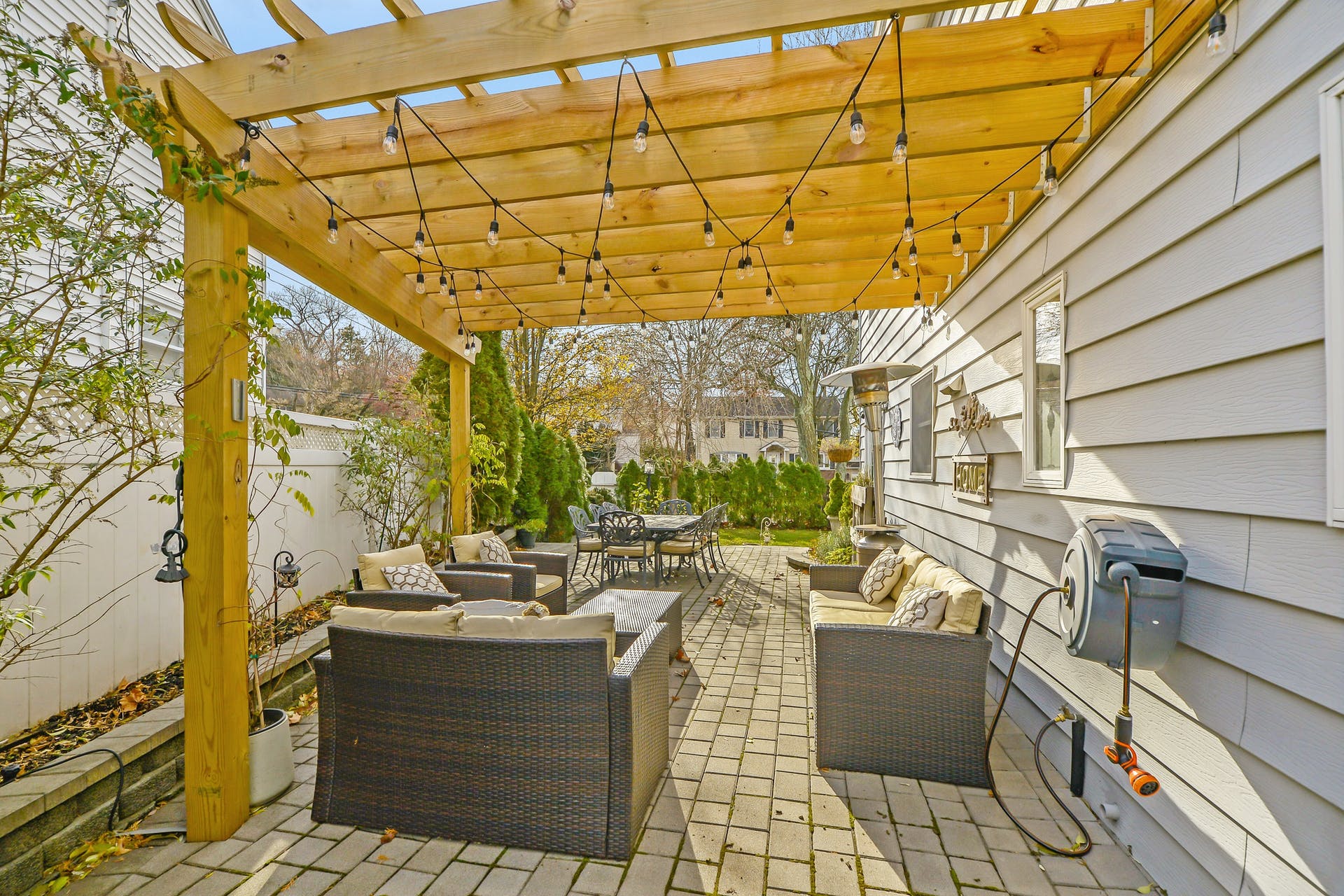 310 Lockwood Dr