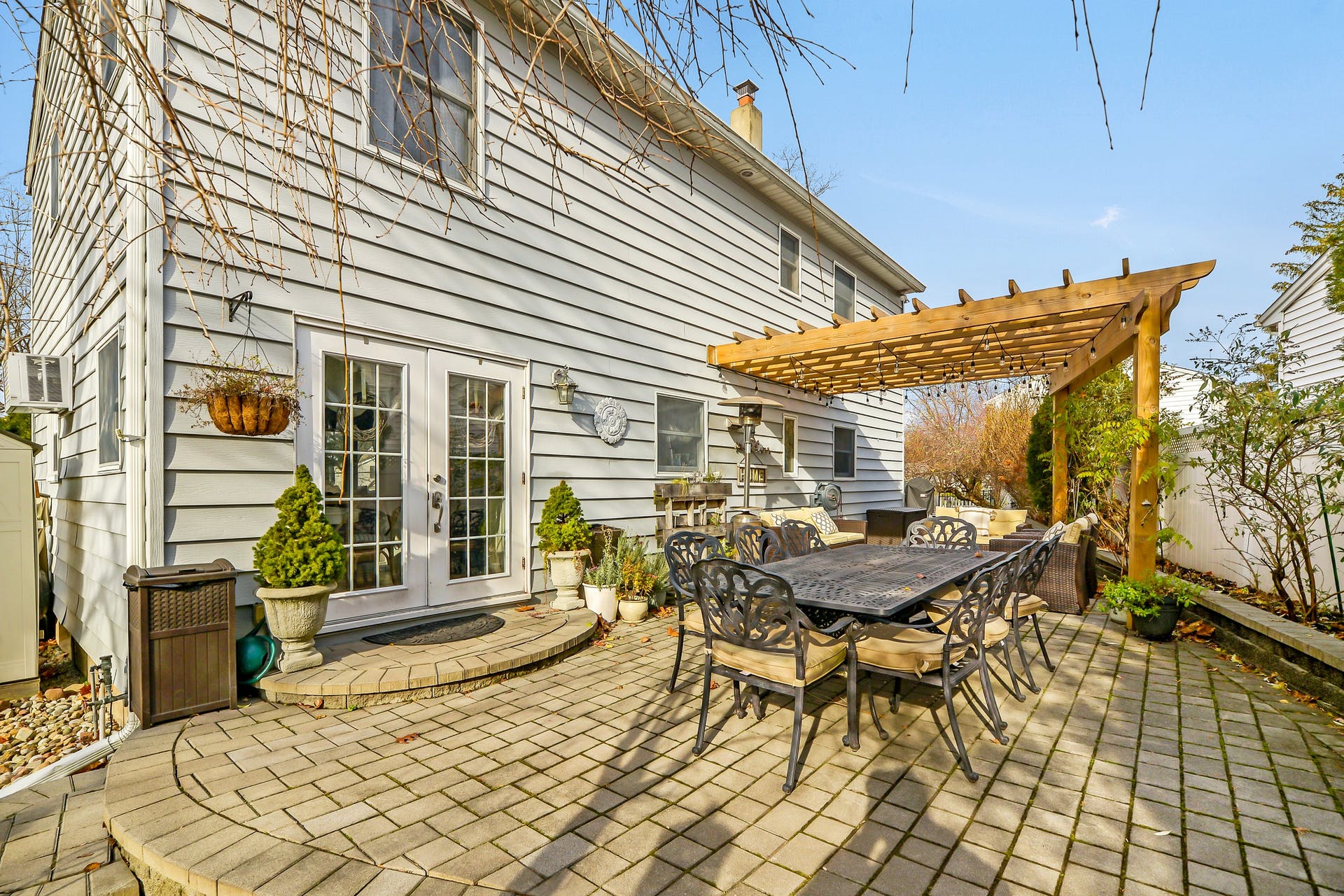 310 Lockwood Dr