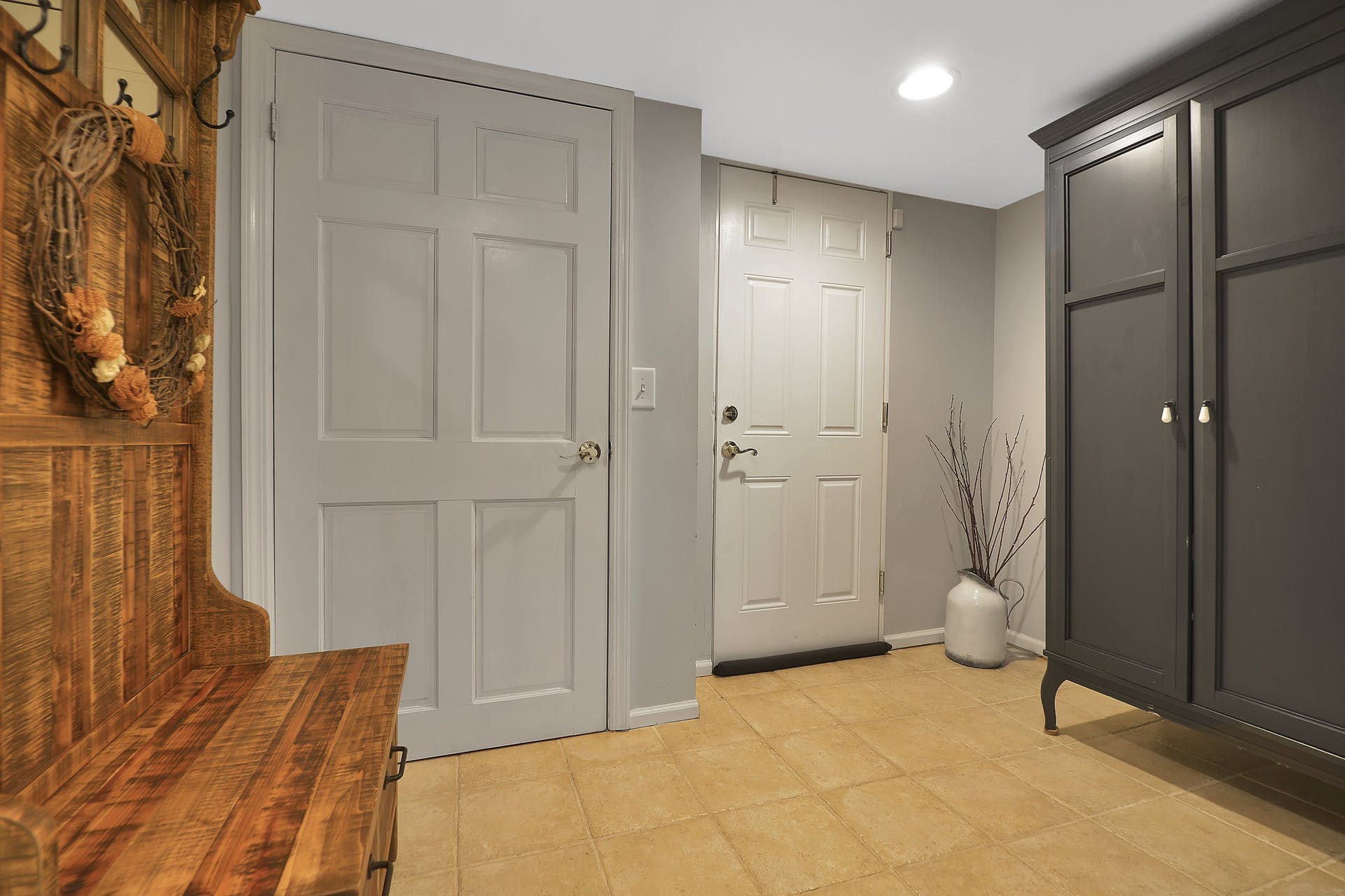 310 Lockwood Dr
