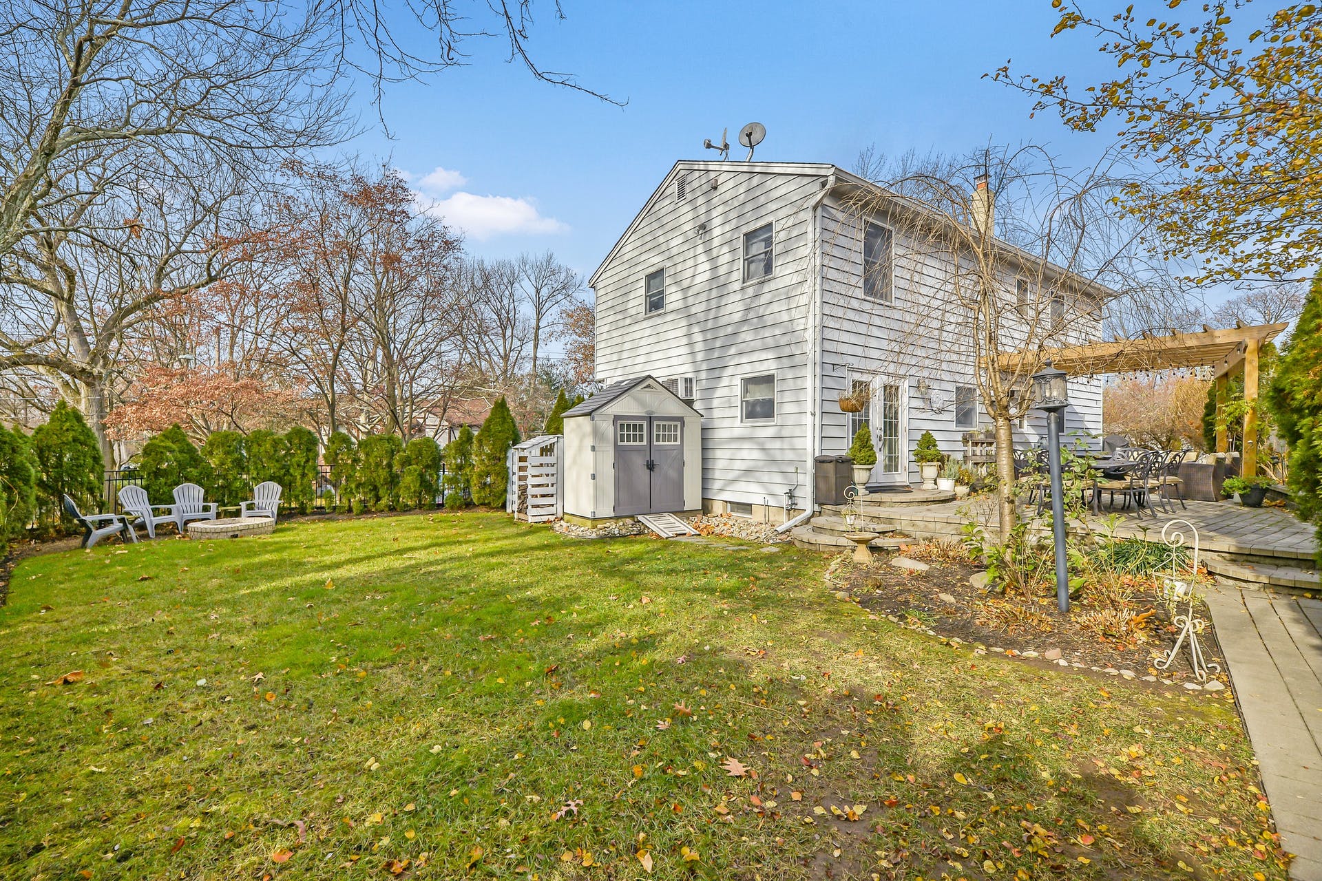 310 Lockwood Dr