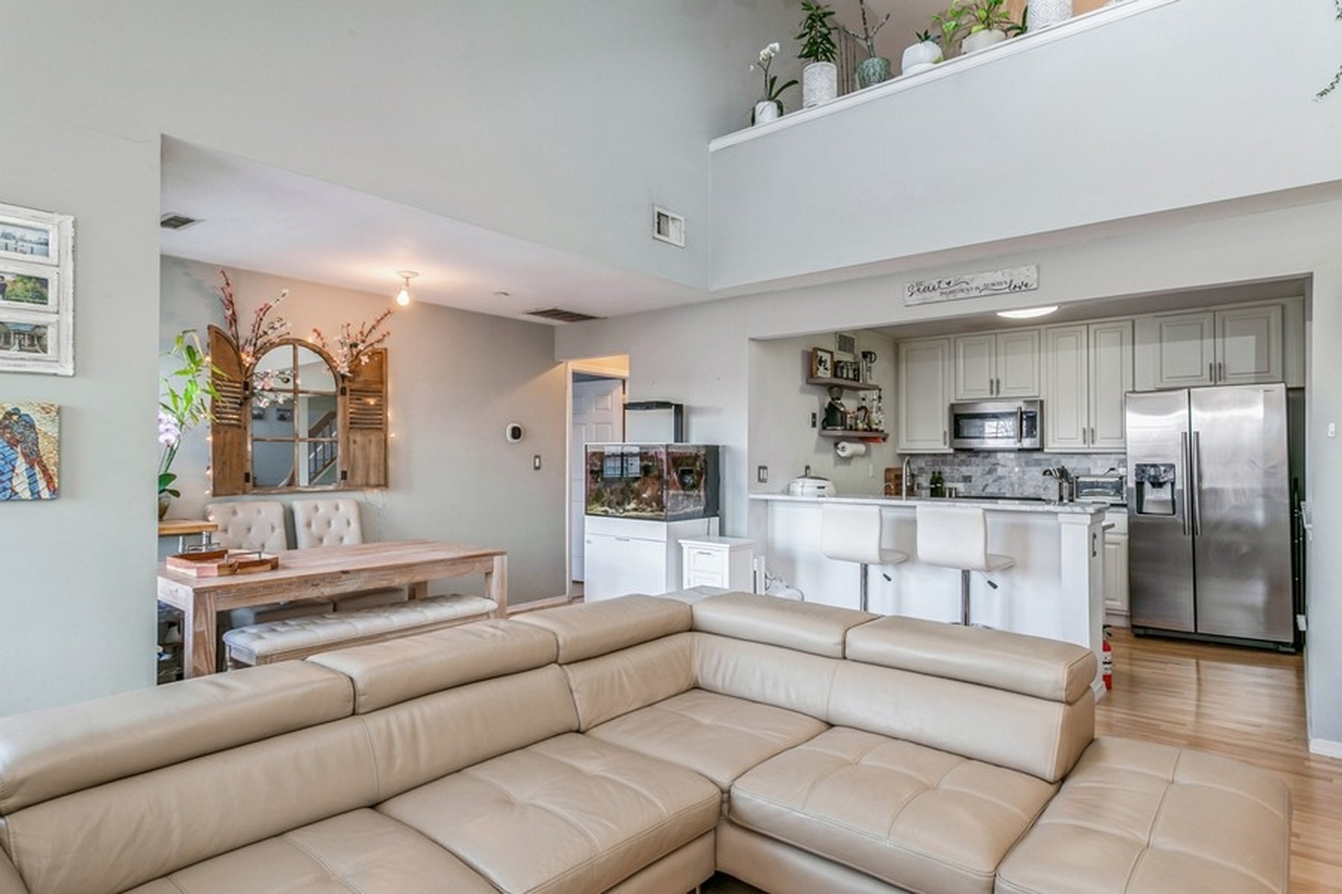 27 Regency Cir