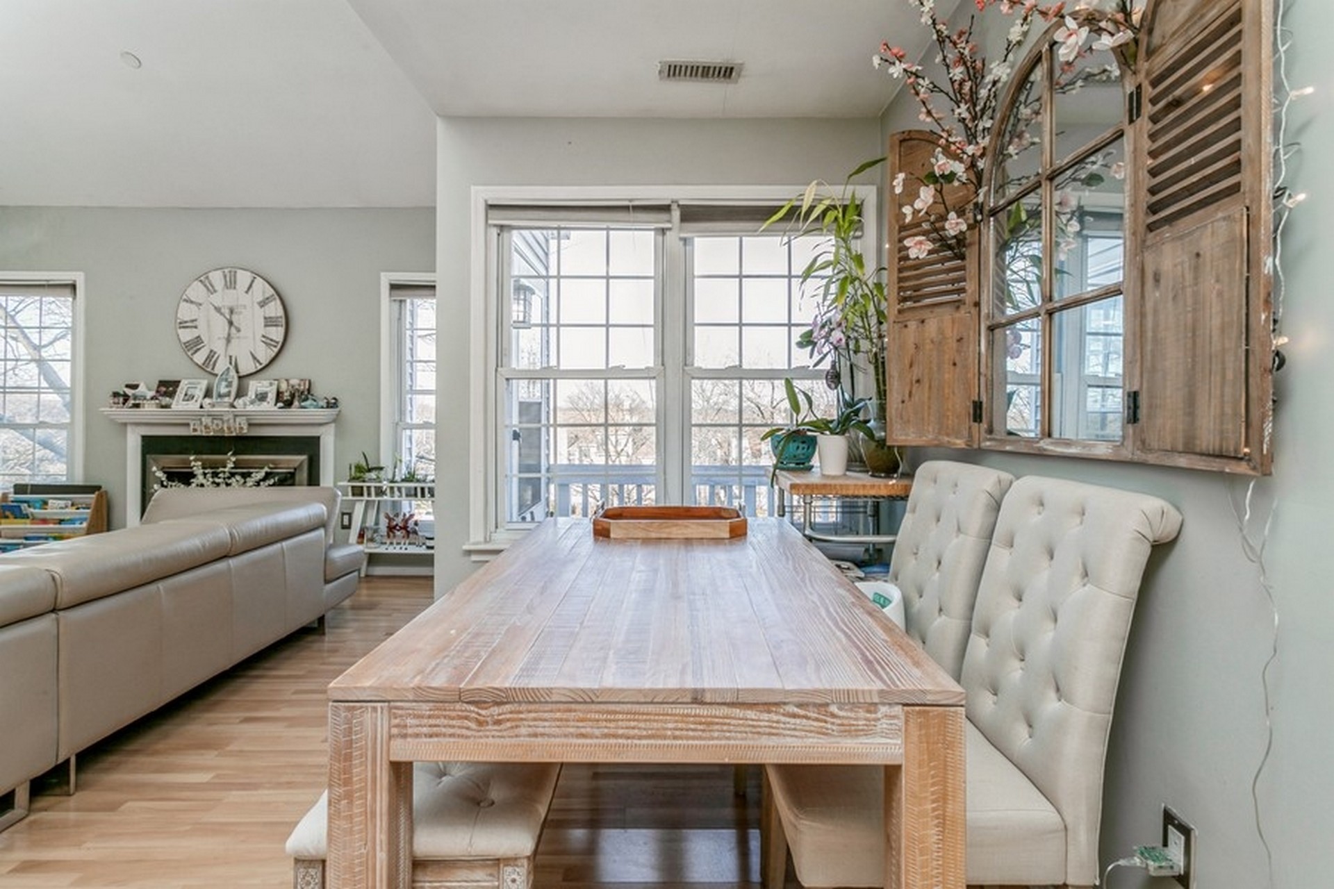 27 Regency Cir