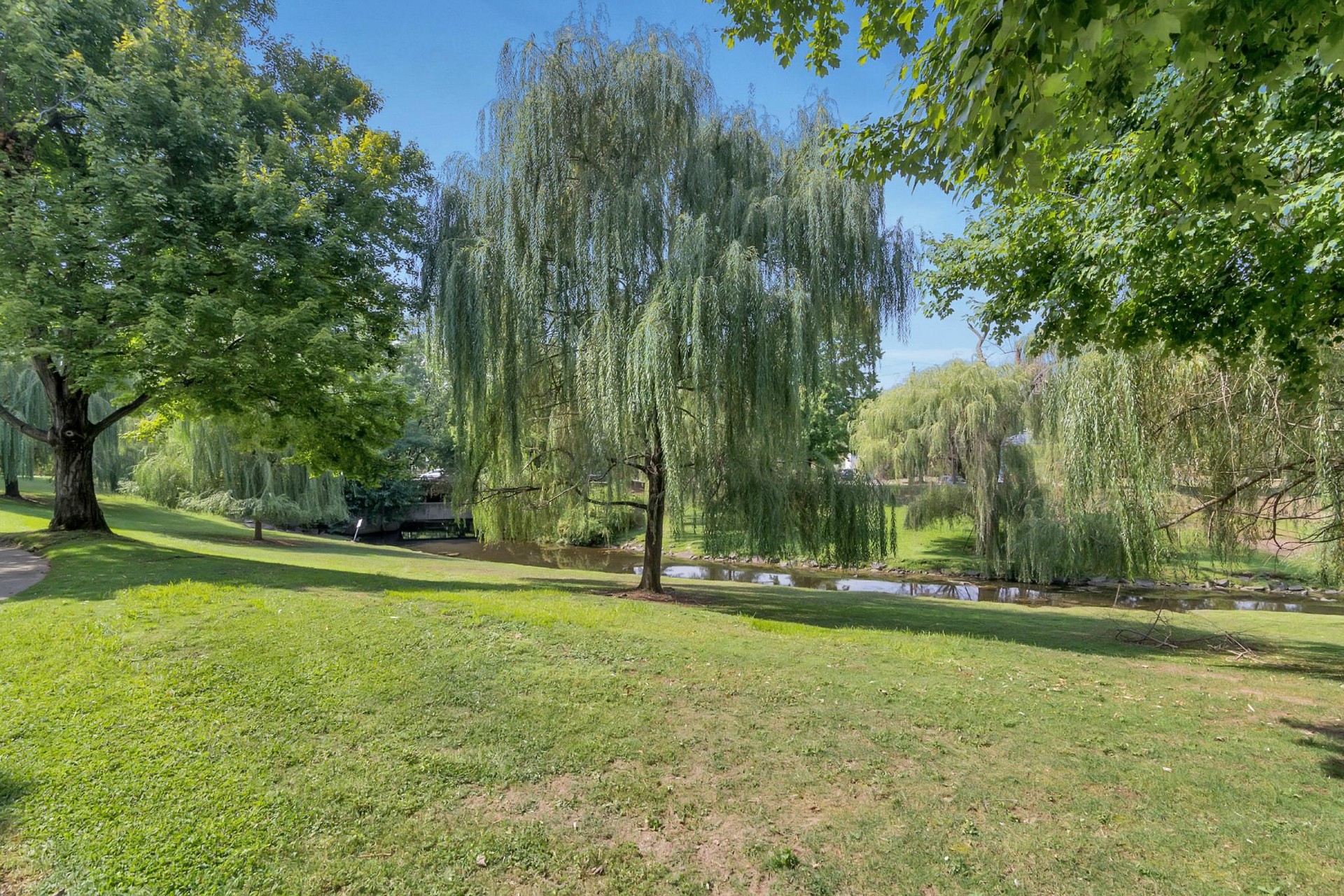 27 Regency Cir