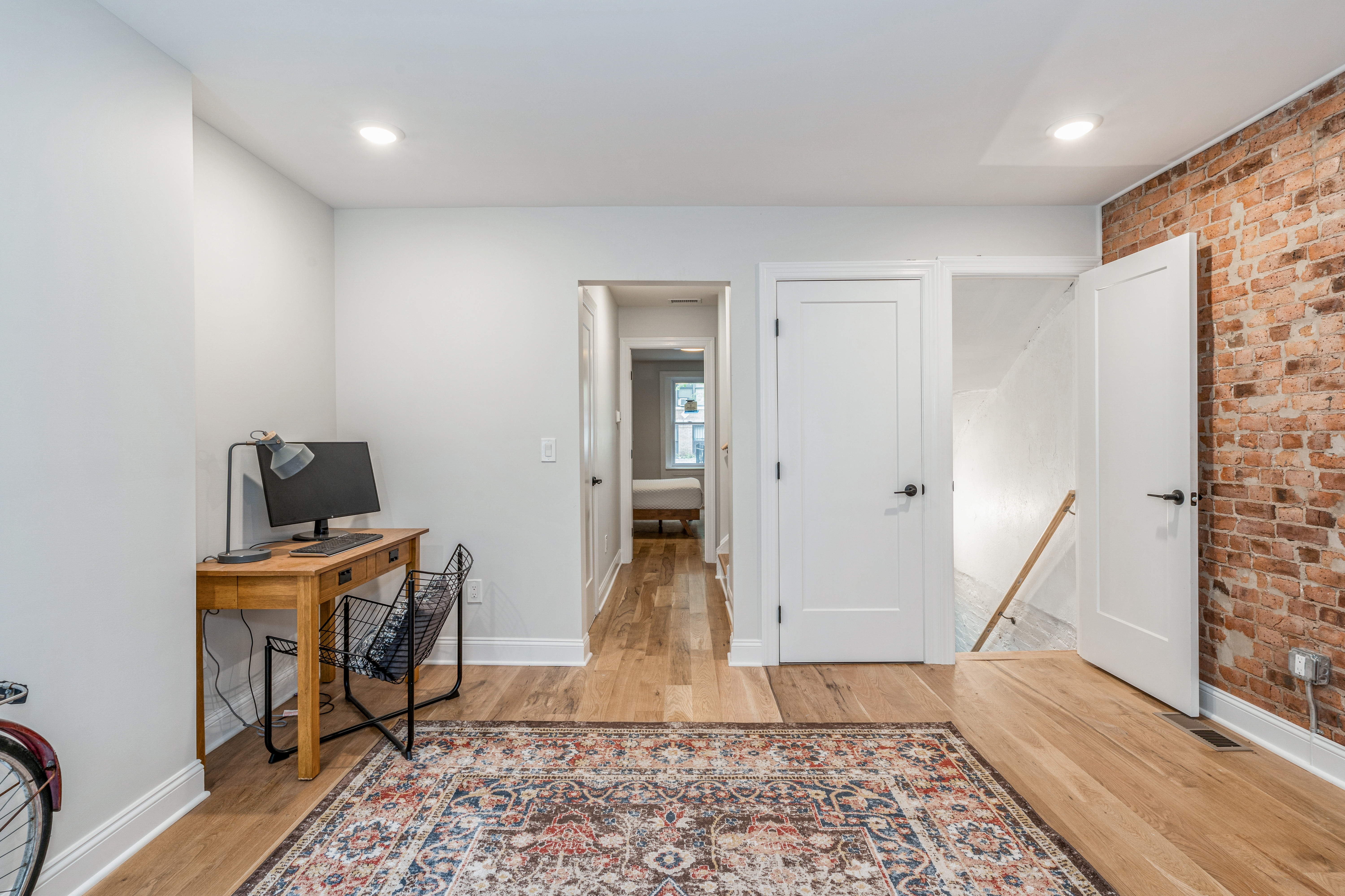 25 Crescent Avenue