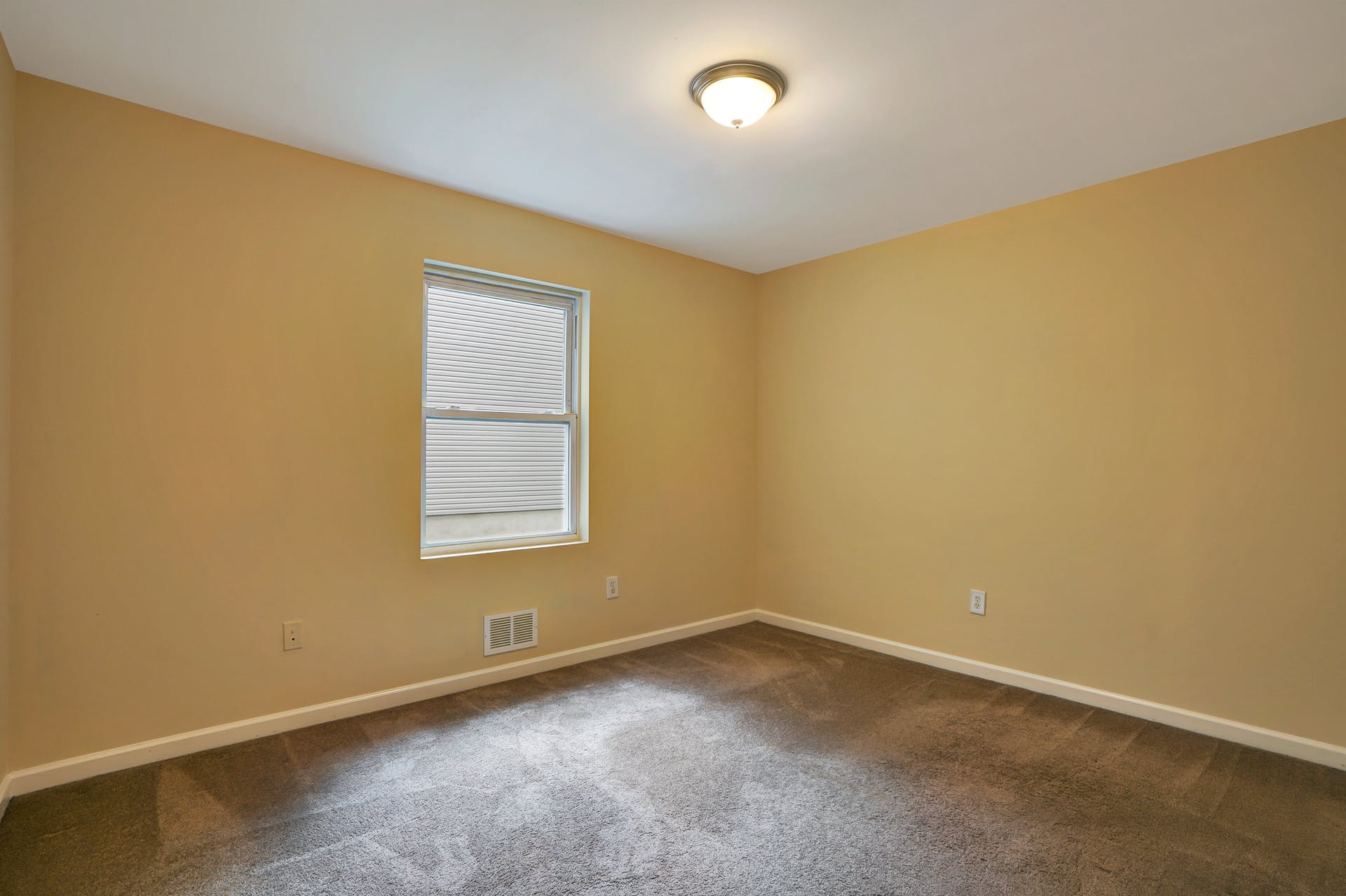 47 Gardner Avenue