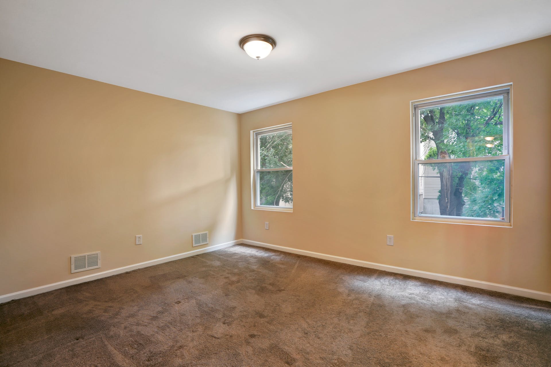 47 Gardner Avenue