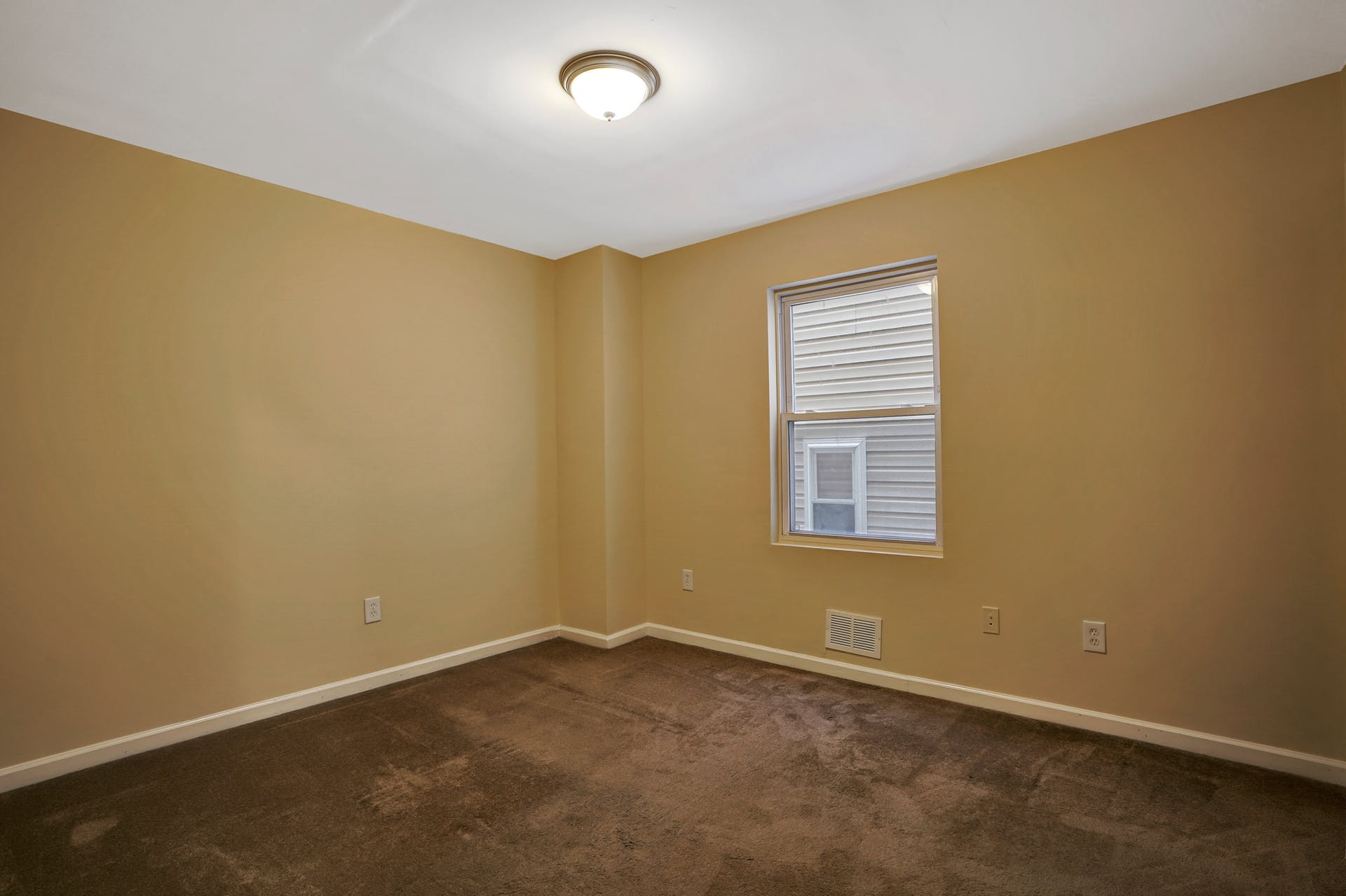 47 Gardner Avenue