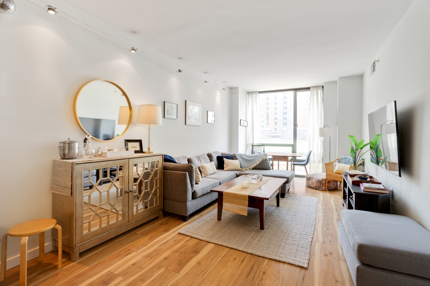 253 Washington Street, #603