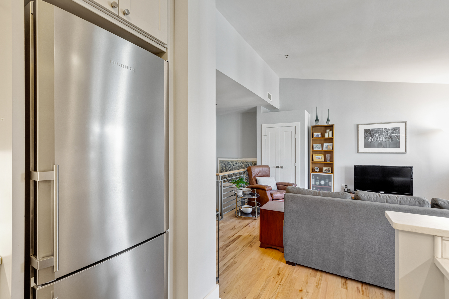 1034 Clinton Street, #404