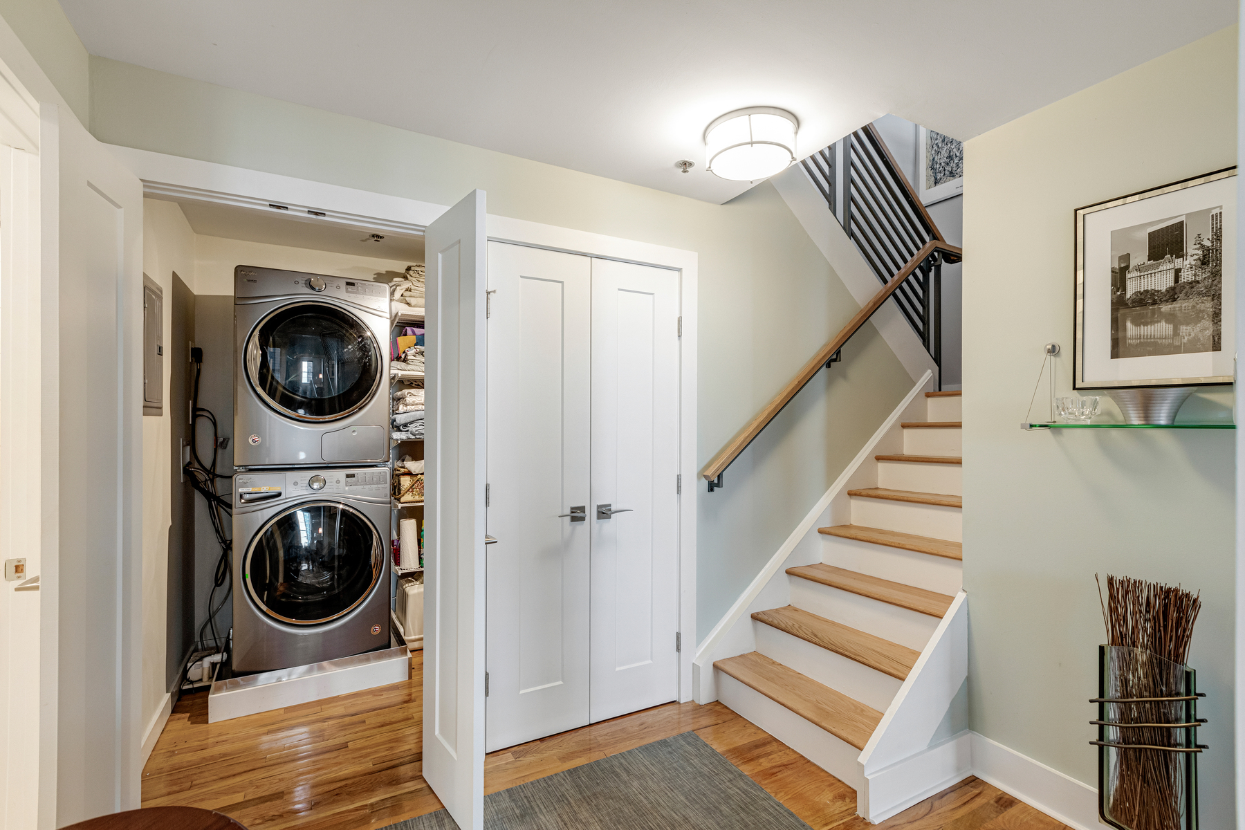 1034 Clinton Street, #404