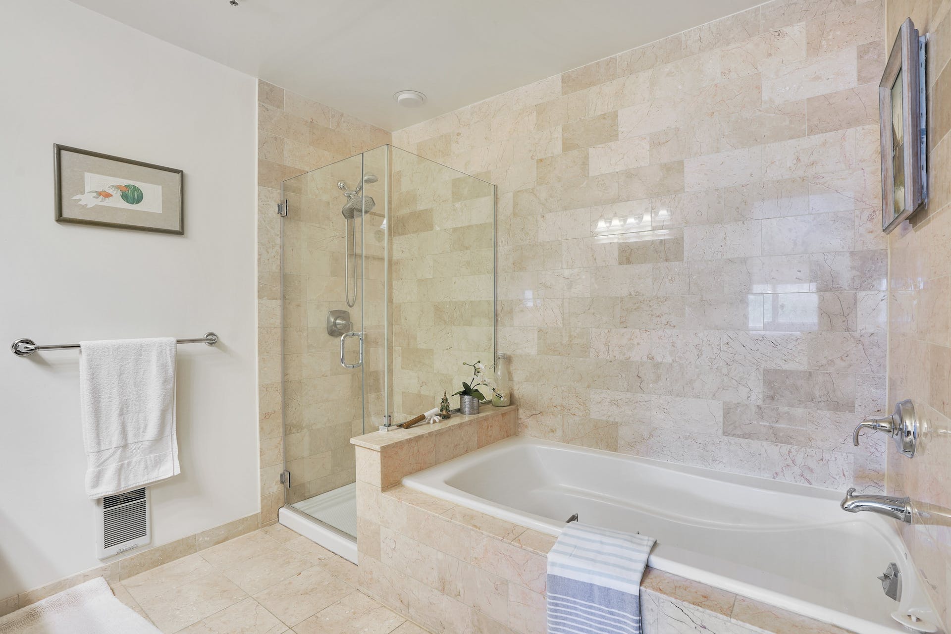 4 Constellation Place, #404