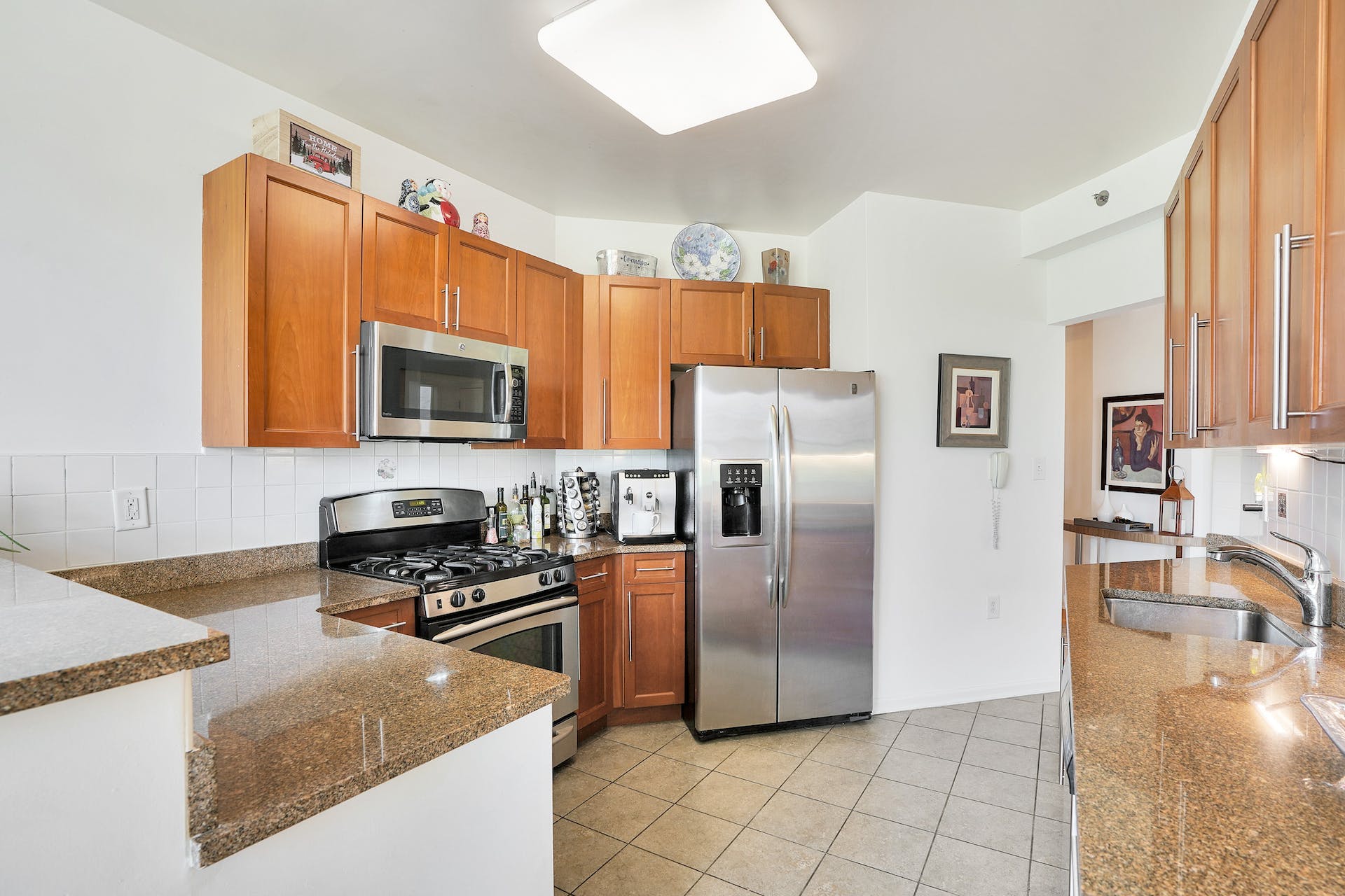 4 Constellation Place, #404