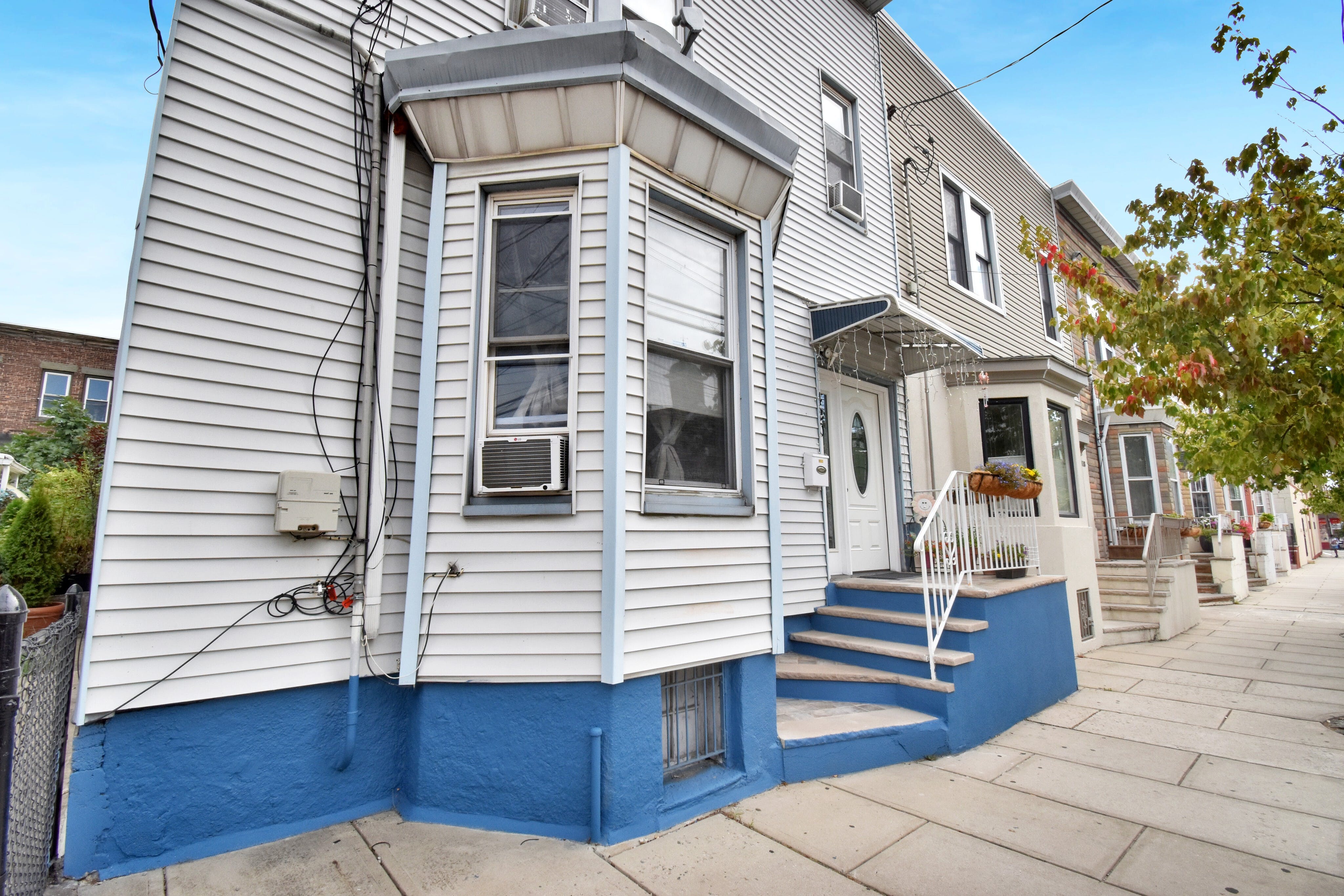 420 8th Street