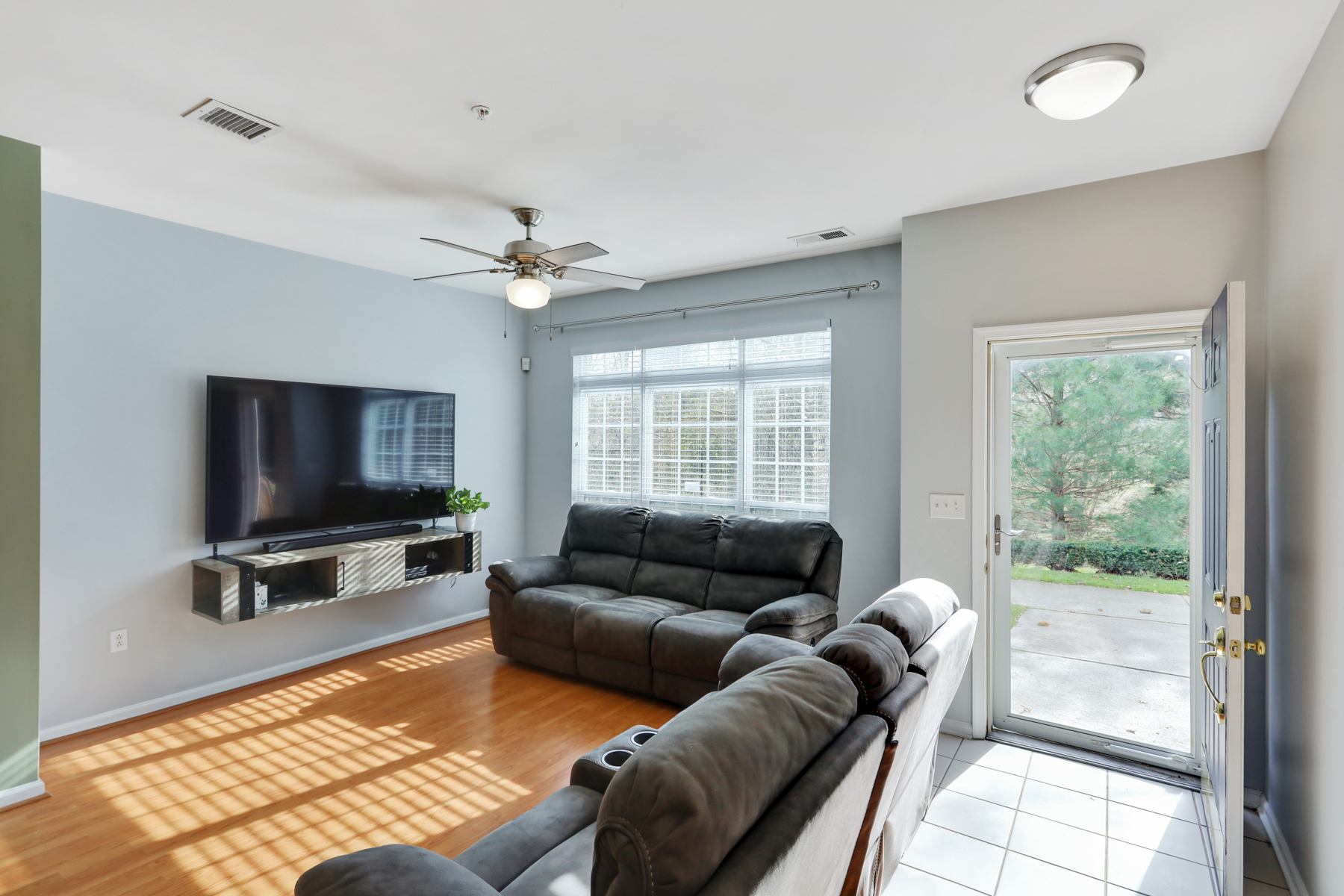 413 DeLuca Road, #3